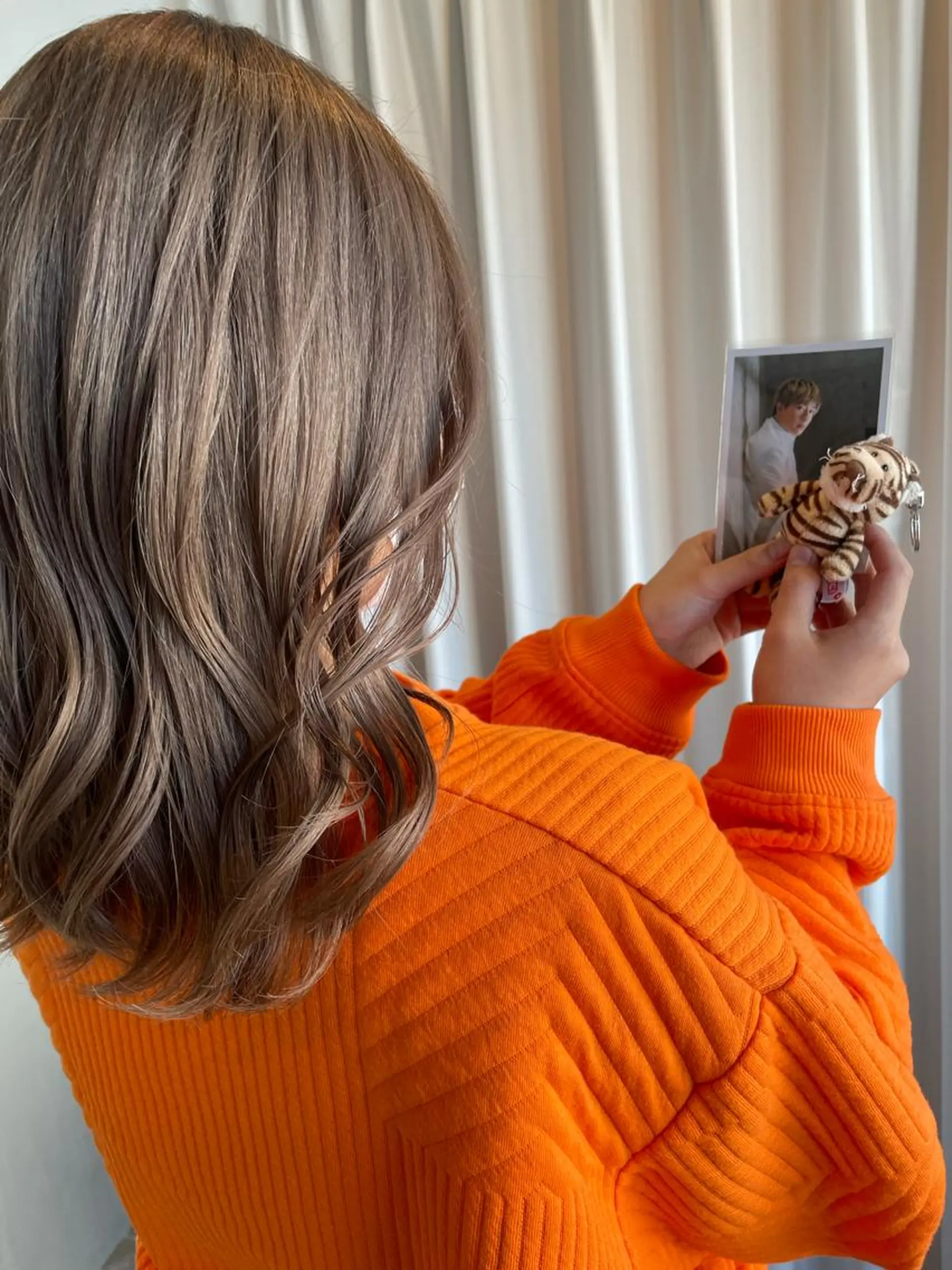 ロング カラー ヘアアレンジ グレージュ REONA🪽✨薬院 レイヤーカット🫧のヘアスタイル