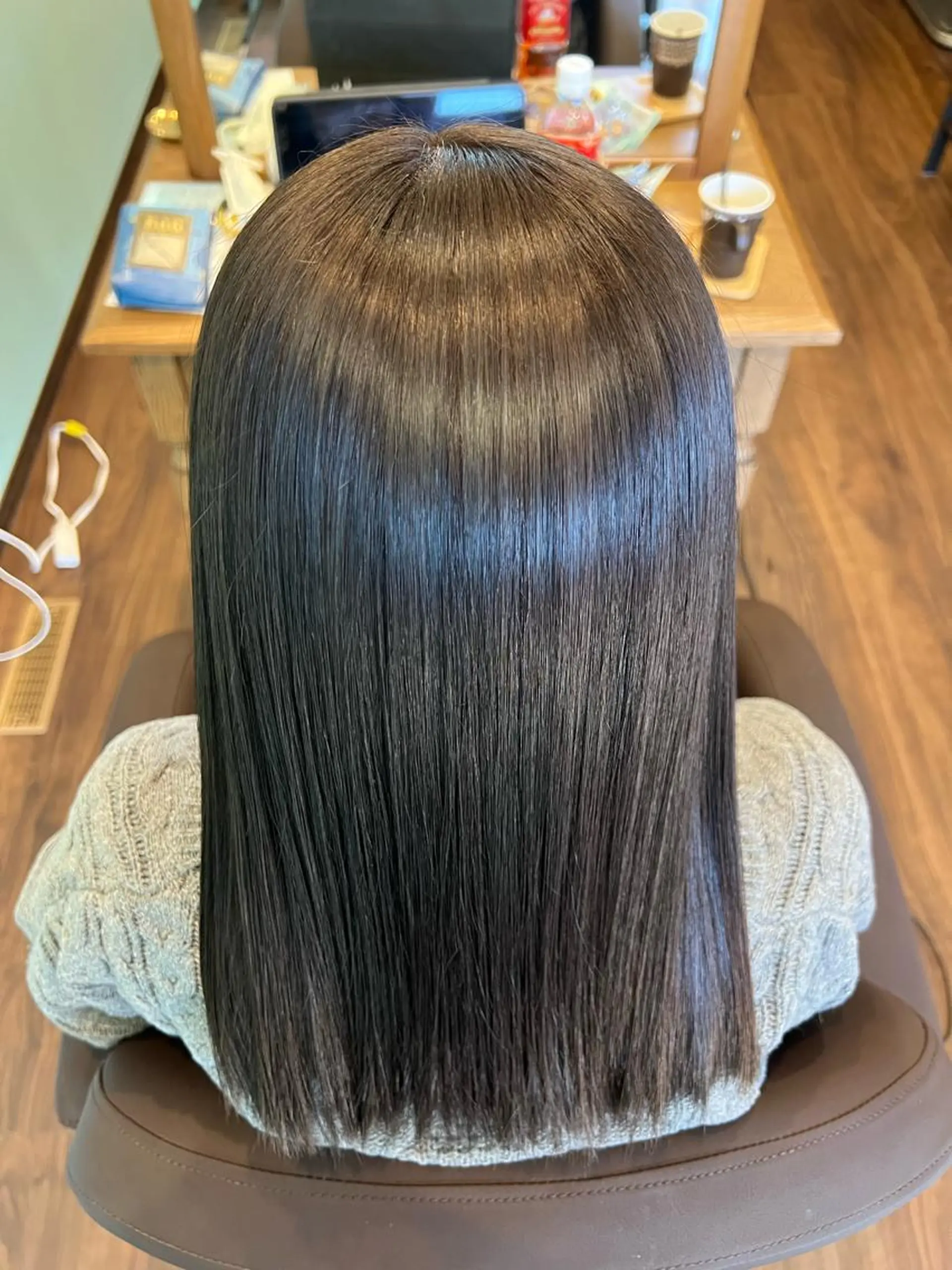 セミロング トリートメント ヘアカラー 根岸 宏文のヘアスタイル