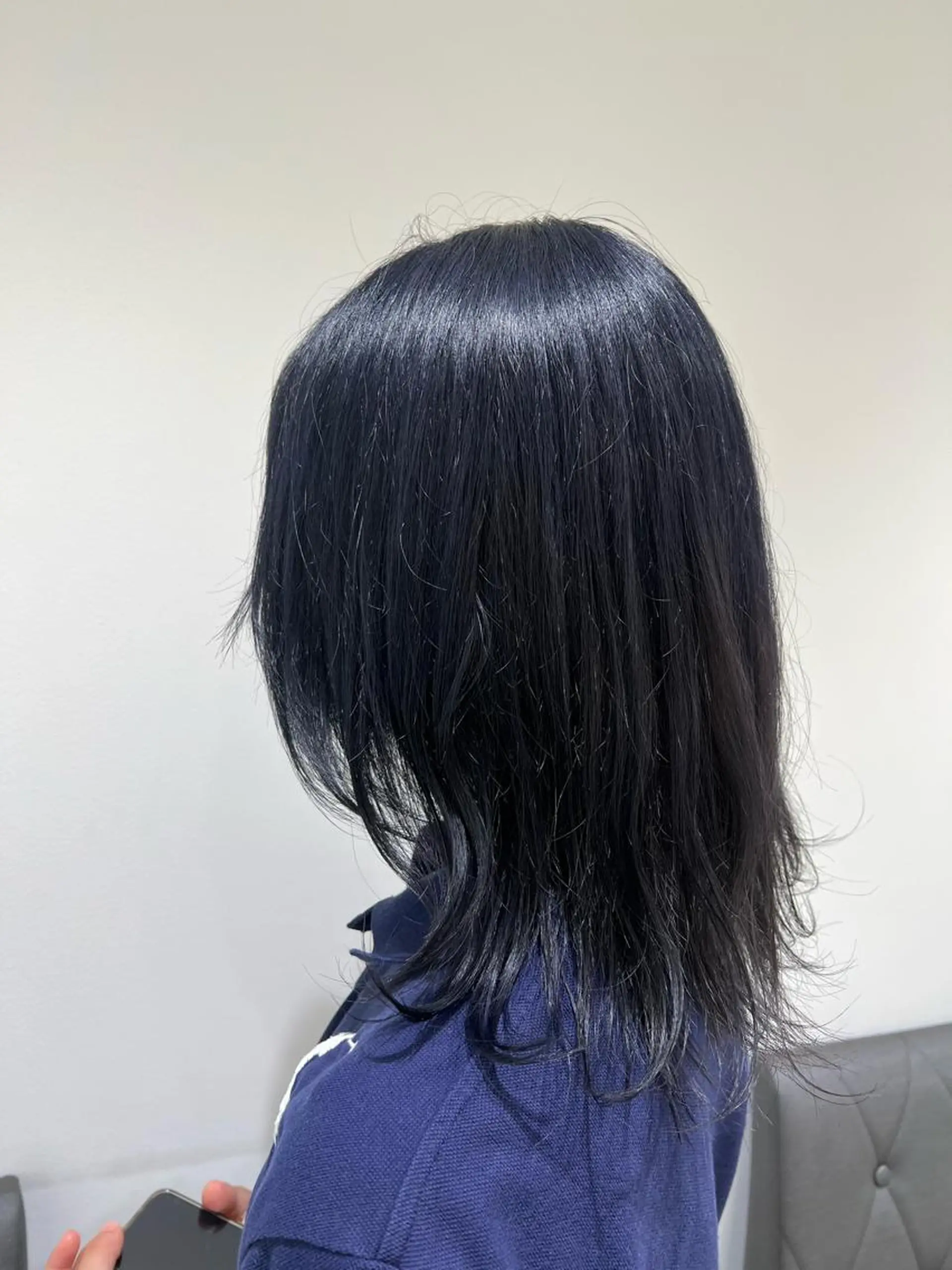セミロング カラー ブルーカラー ブルージュ ネイビーカラー カット ヘアカラー 【暖色カラー特化】 中山由梨のヘアスタイル