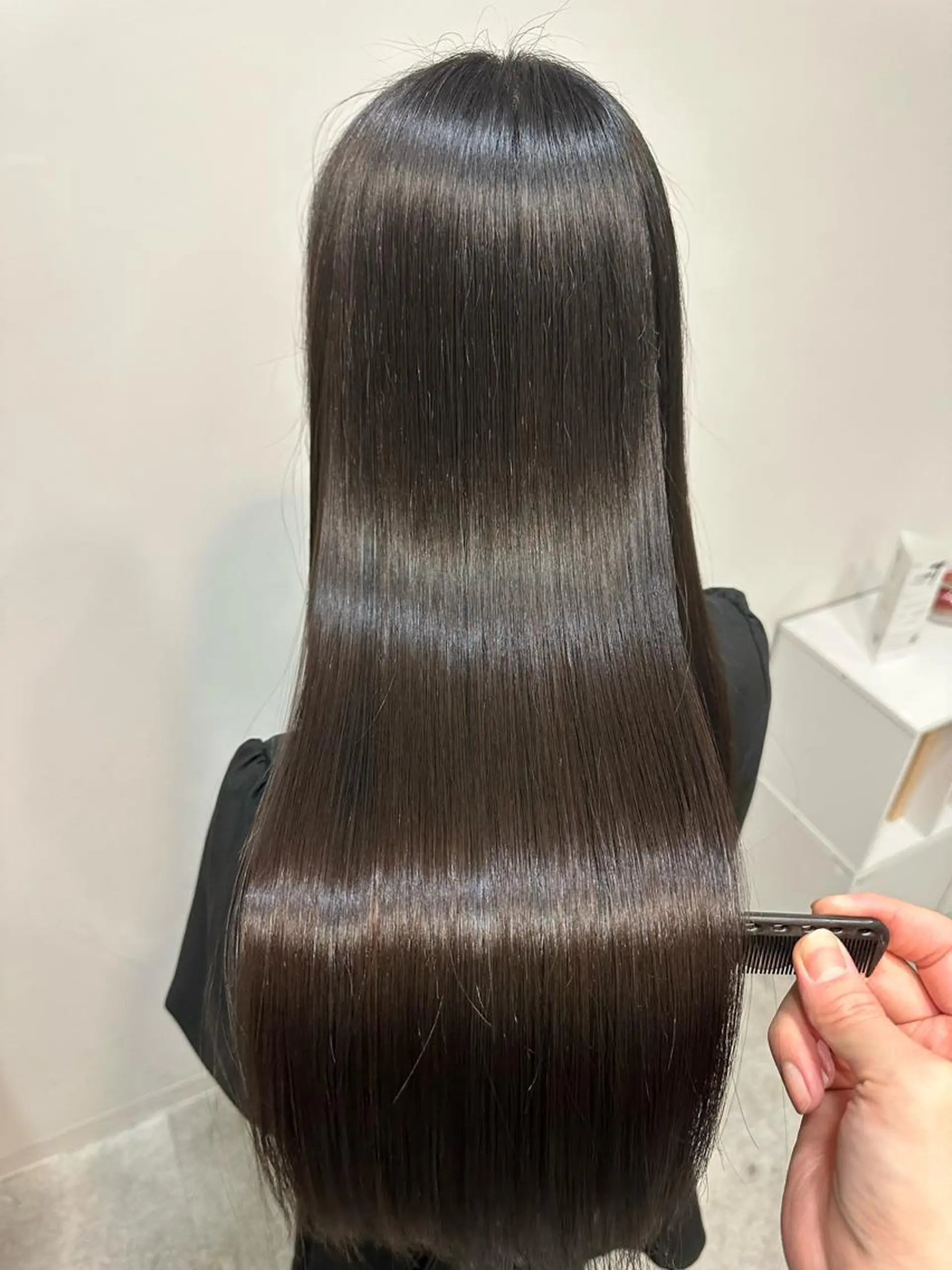 ロング カラー アッシュ ベージュカラー ブリーチ ブラウンカラー ケアブリーチ 👑髪質改善の匠👑 サンジョウ ユウキのヘアスタイル