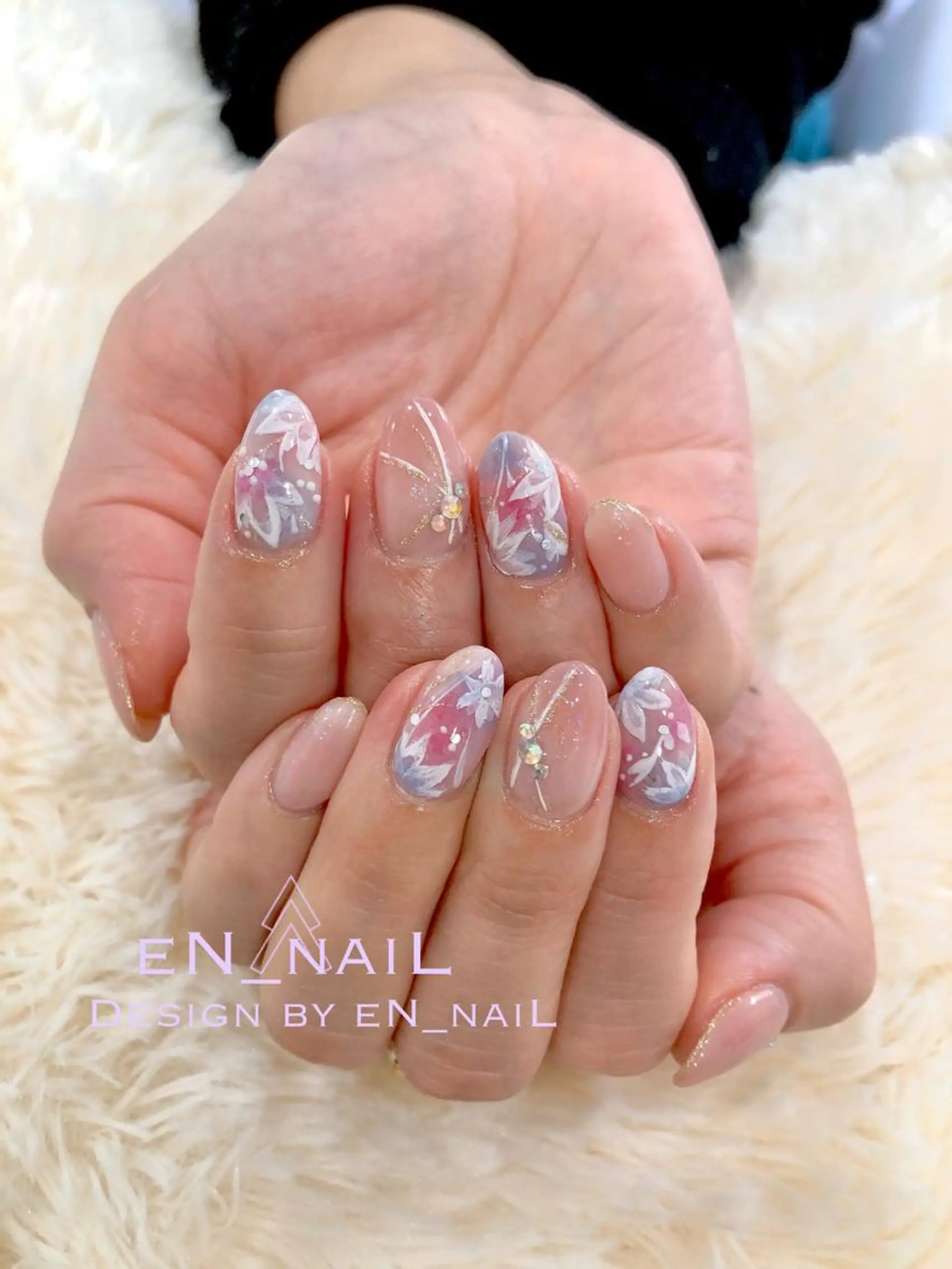 ネイル EN_NAIL 野中本店Ayakaのネイルデザイン