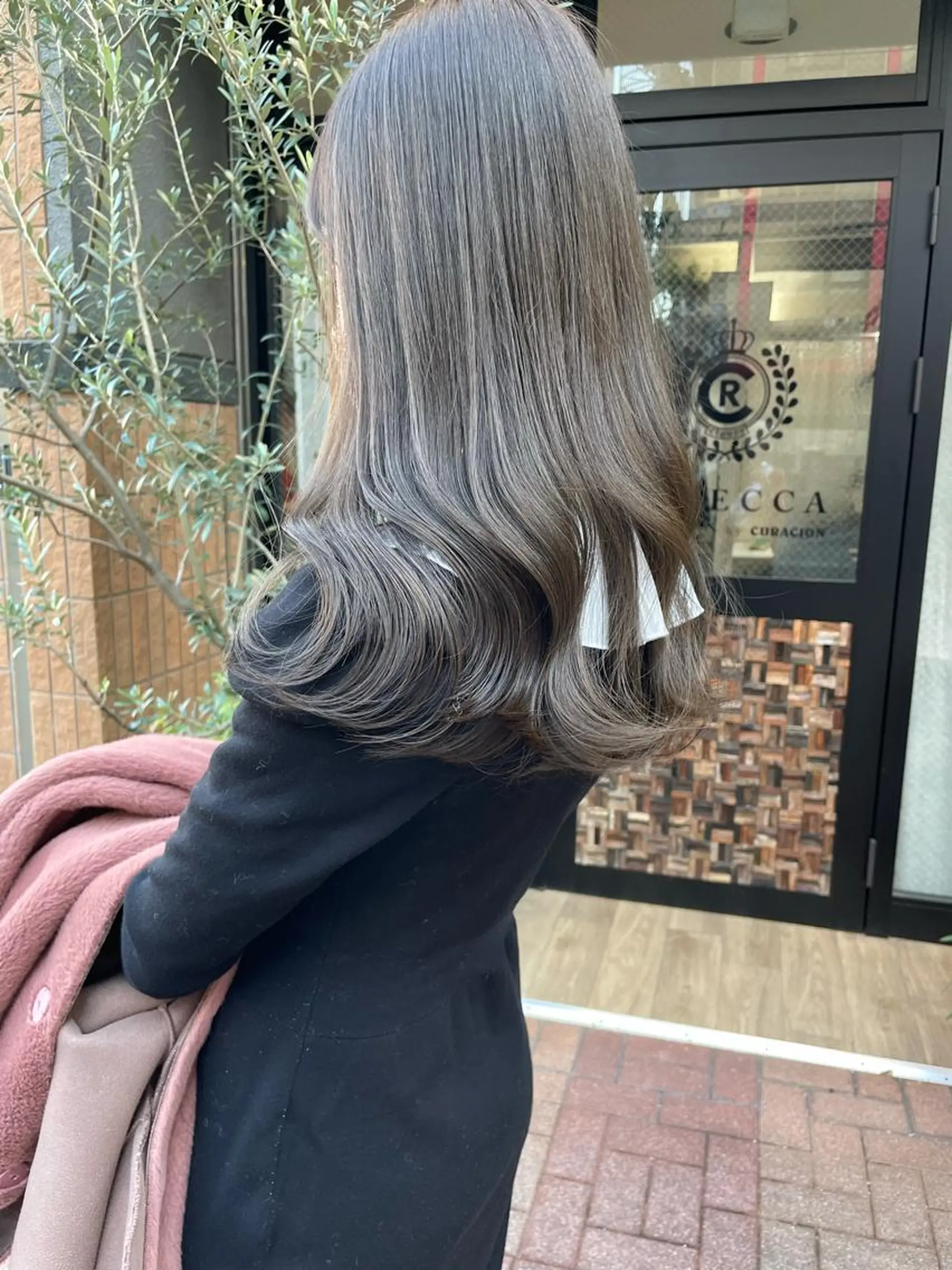 ロング カラー ヘアカラー トリートメント salowin梅田所属・レイヤー/顔周り /AKARIのヘアスタイル