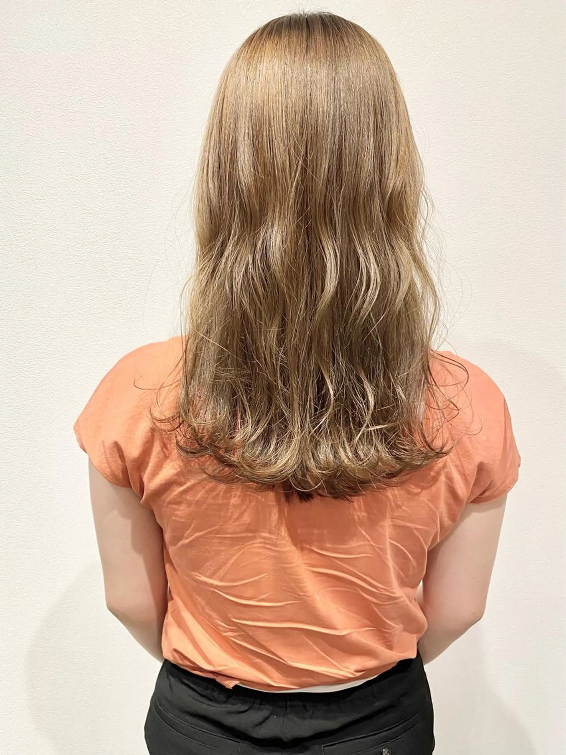 セミロング カット ヘアカラー トリートメント MYRTLE TSUNODAのヘアスタイル