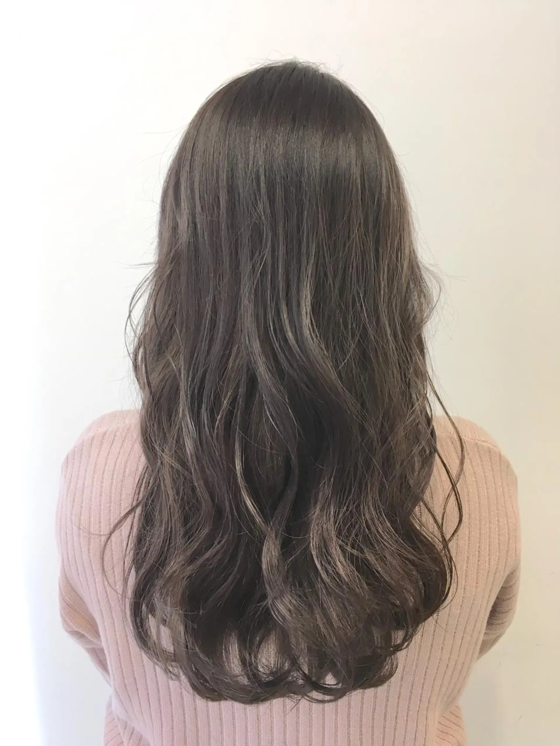 ロング カラー グレージュ ヘアカラー トリートメント ヘアセット go today shaire salon 本店所属・yoshi ☆のヘアスタイル