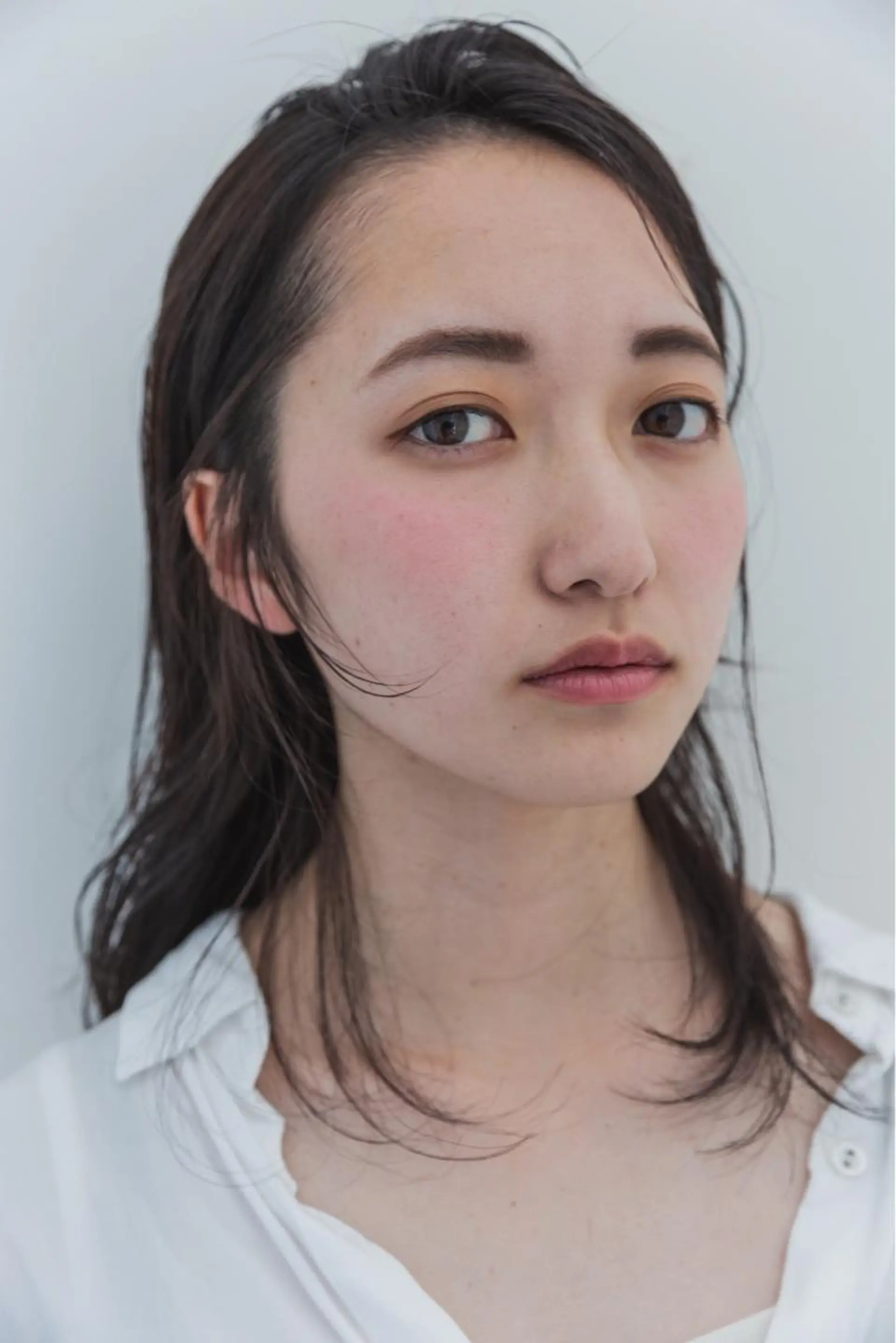 セミロング カラー ツジガキ ユウスケのヘアスタイル