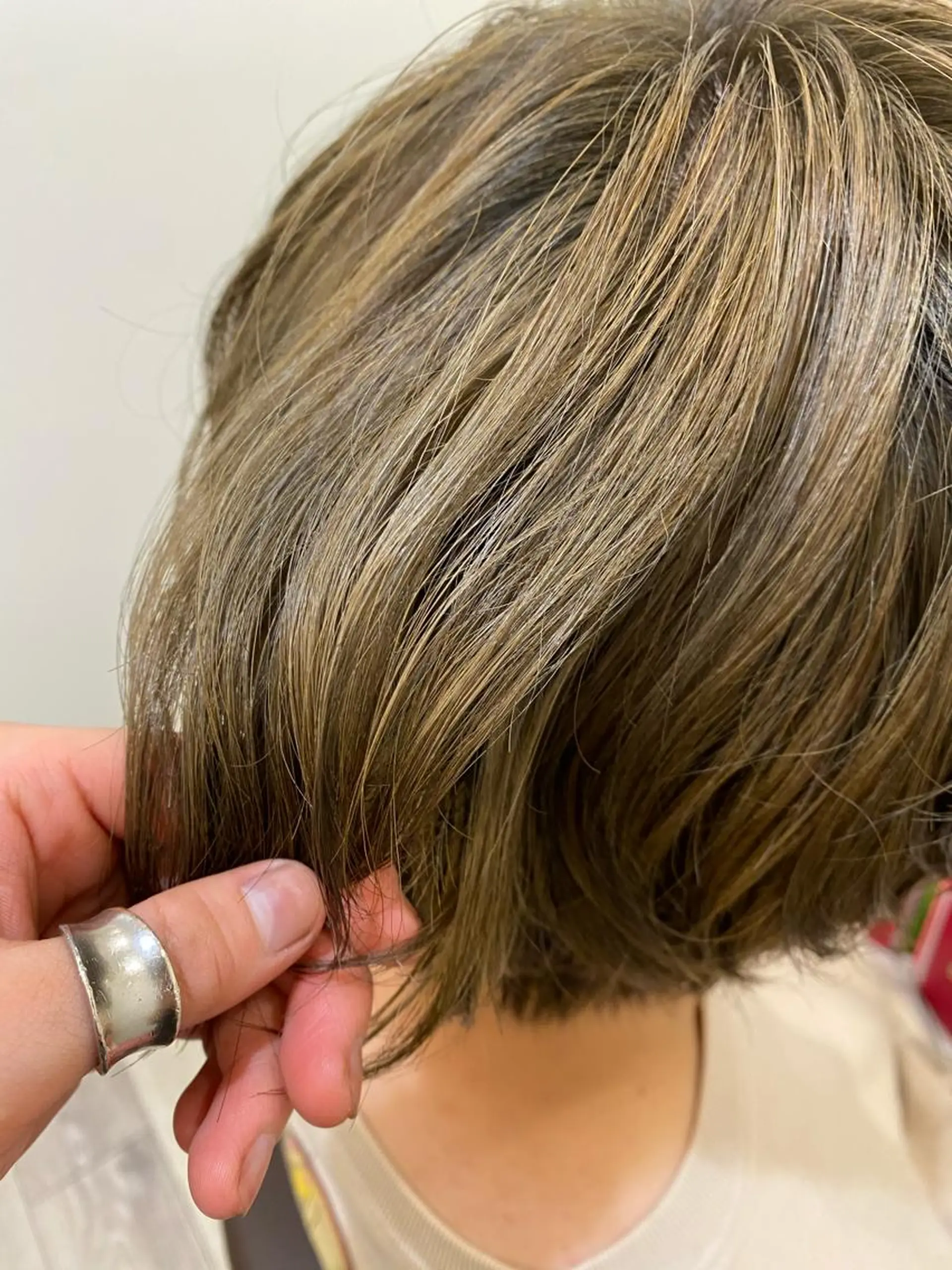 ショート カラー ハイライトカラー ハイライト マツモト カラー/ショートボブのヘアスタイル