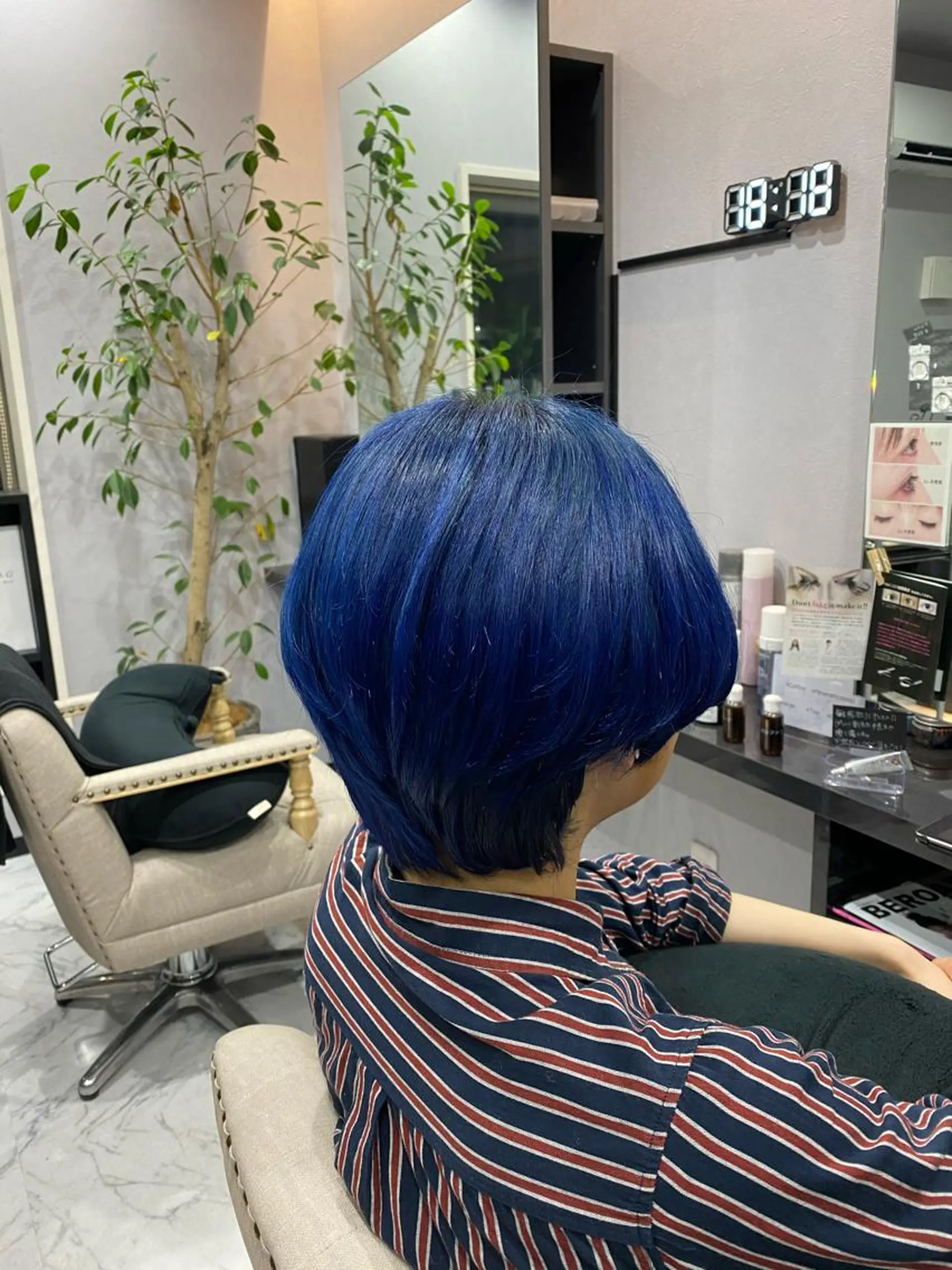 ショート カラー ヘアカラー FAVORE 【ファヴォーレ】のヘアスタイル