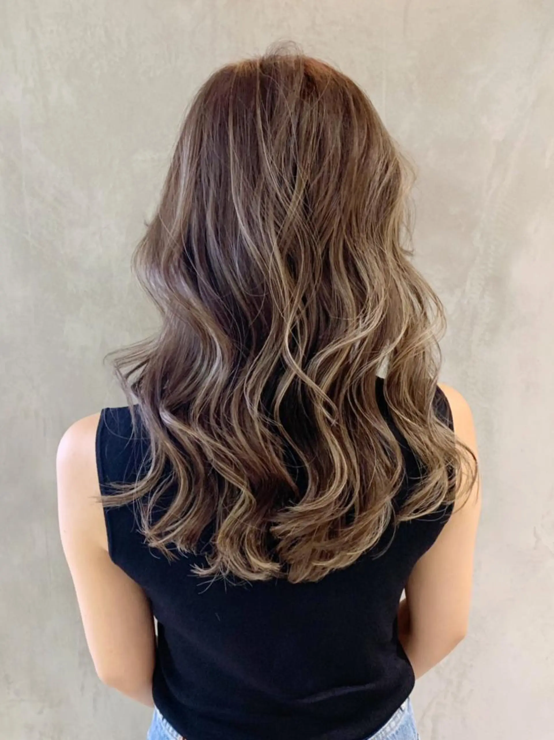 ロング カラー パーマ ヘアアレンジ ハイライトカラー ハイライト ITbyALBUM 中野店のヘアスタイル