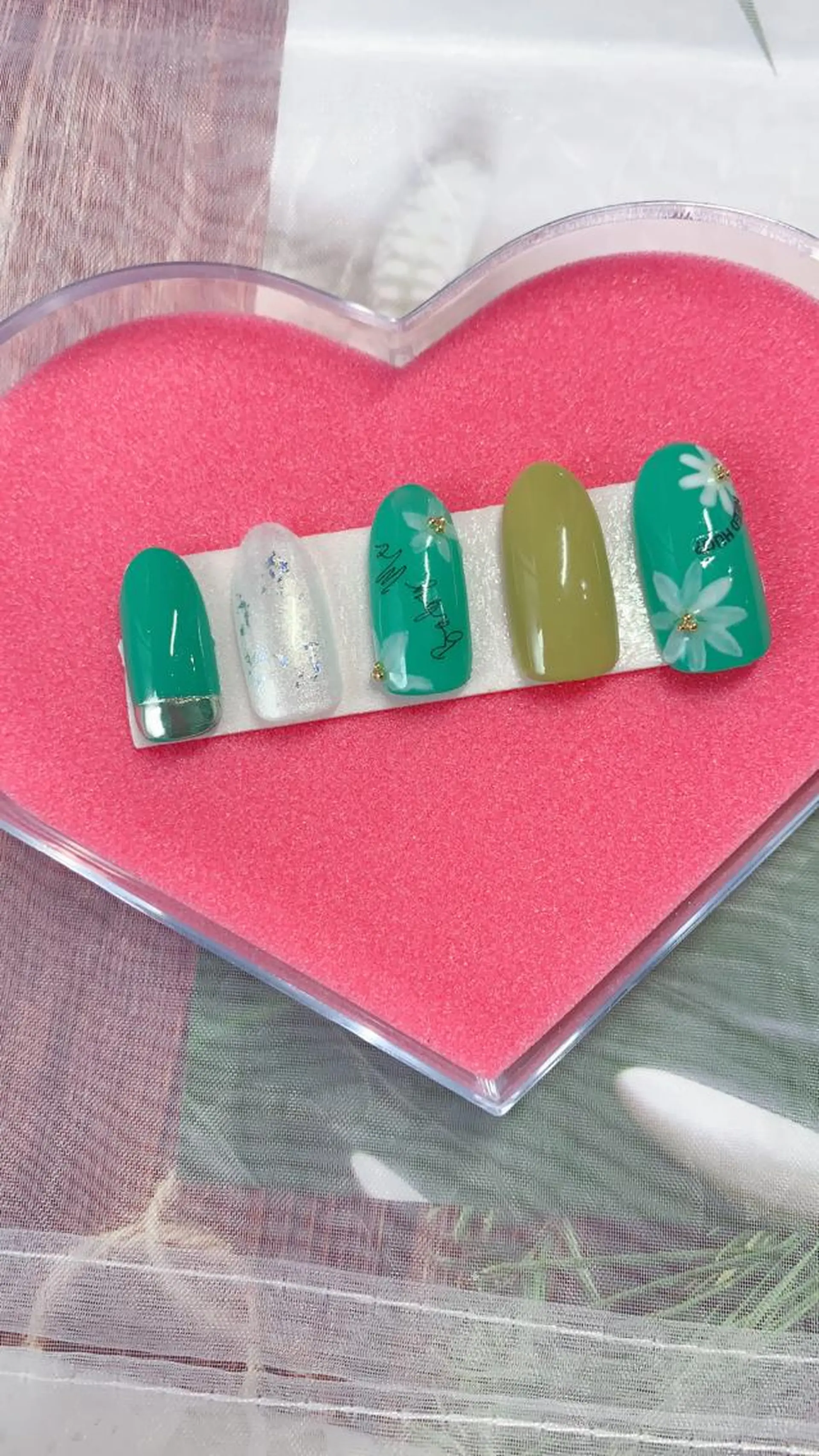 カラー ネイル Moonstone Salonのネイルデザイン