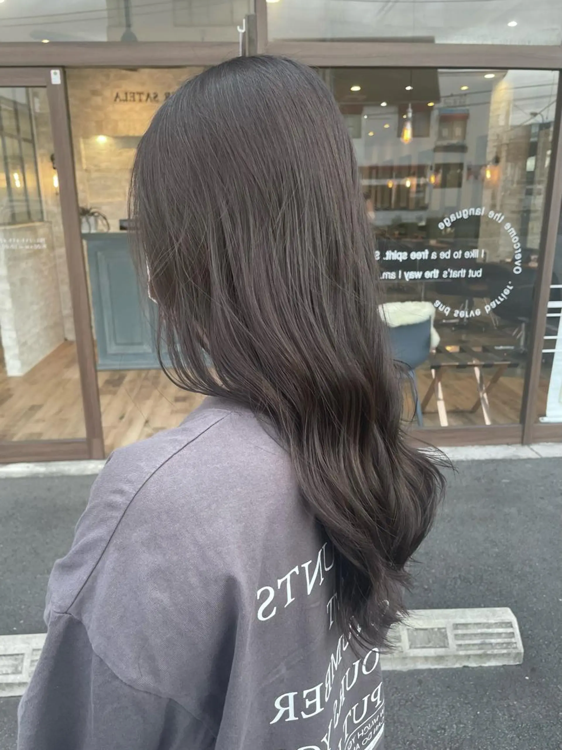 ロング カラー ヘアアレンジ ブリーチ 透明感カラー ダブルカラー インナーカラー ブリーチなしカラー 川崎のカラー職人🥣 kentaのヘアスタイル