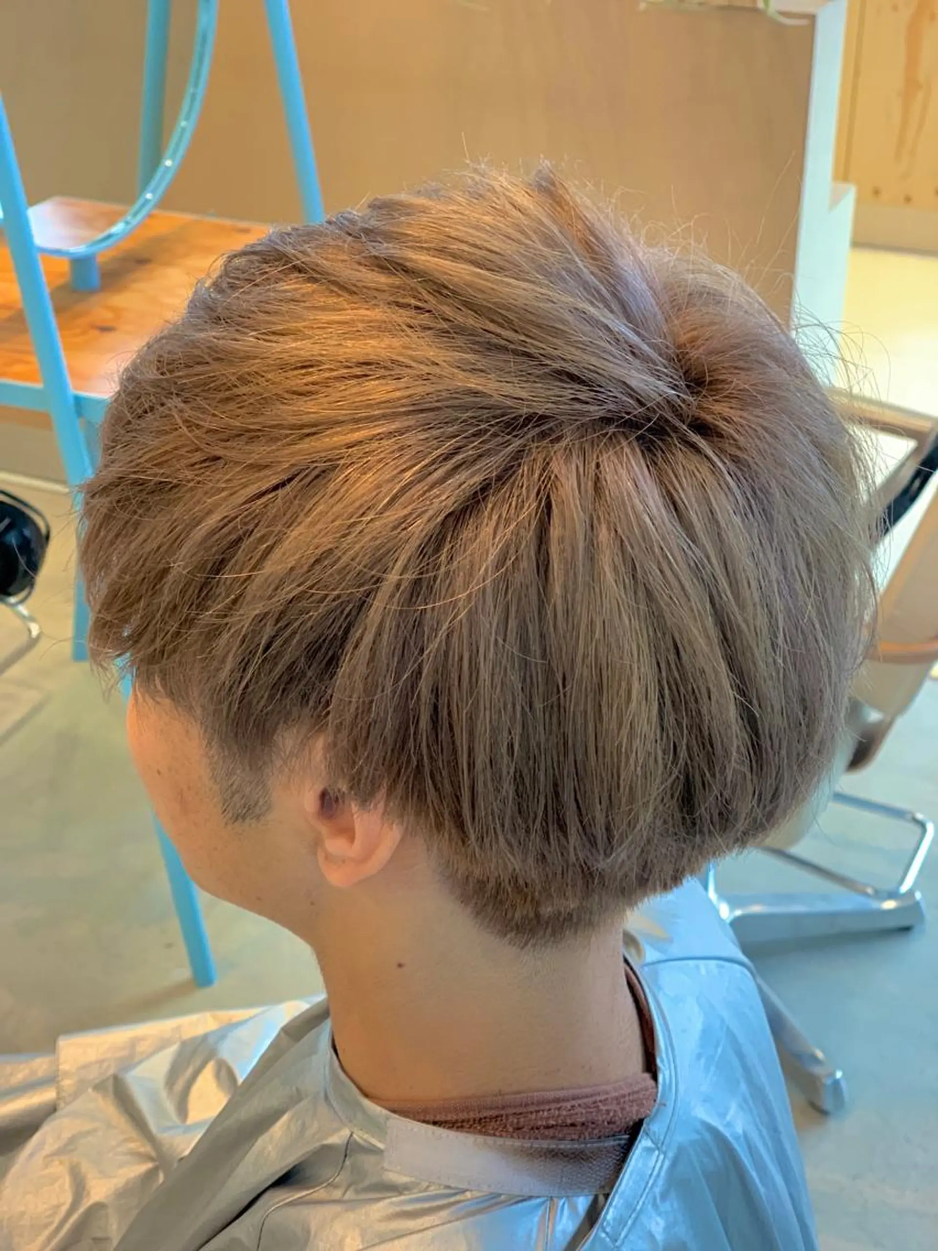 ショート カラー メンズ ヘアカラー トリートメント 北川 拓也のヘアスタイル