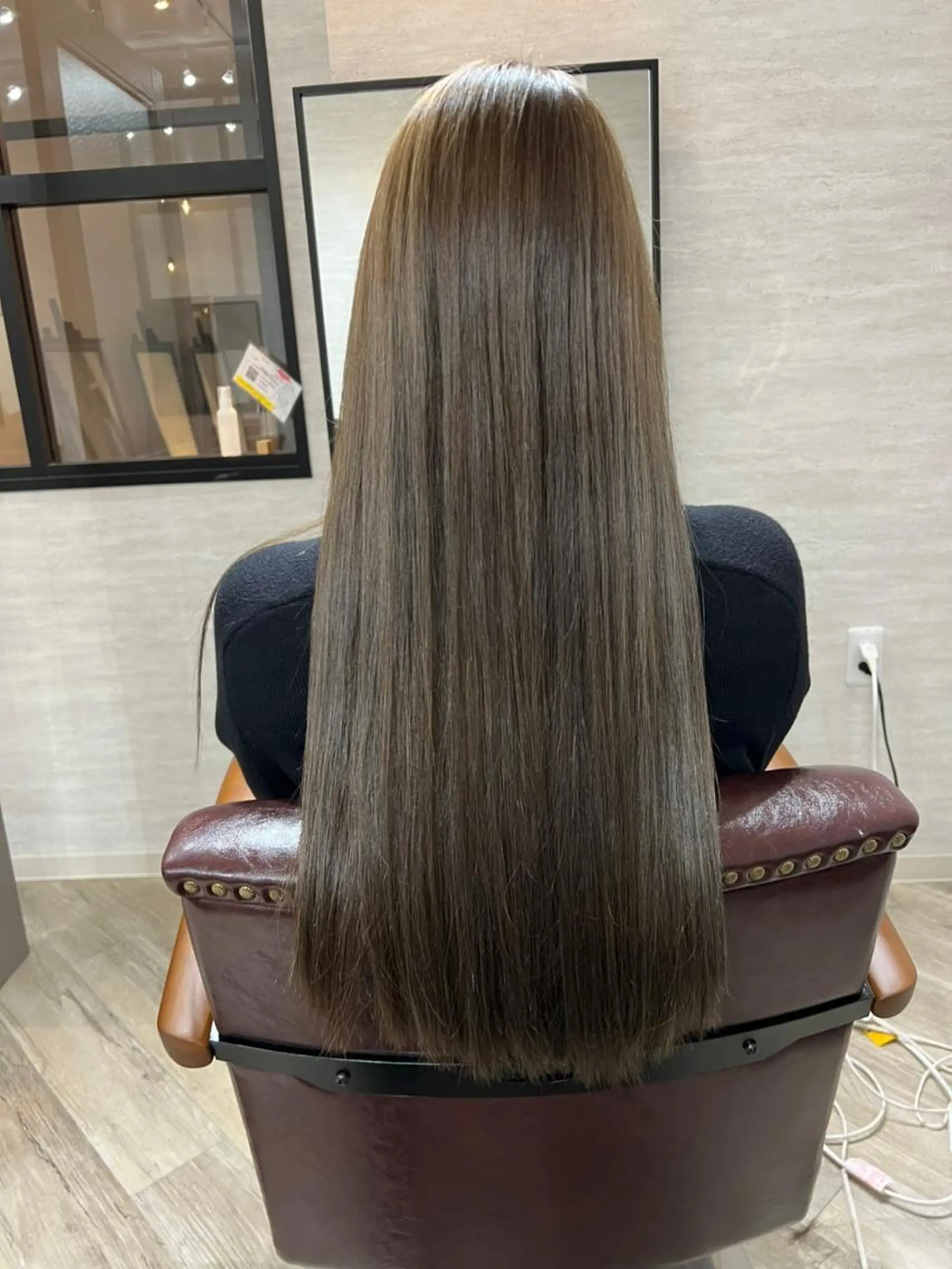 ロング カラー ブリーチ ケアブリーチ ダブルカラー イヤリングカラー ハイライトカラー newibelsia 名駅のヘアスタイル