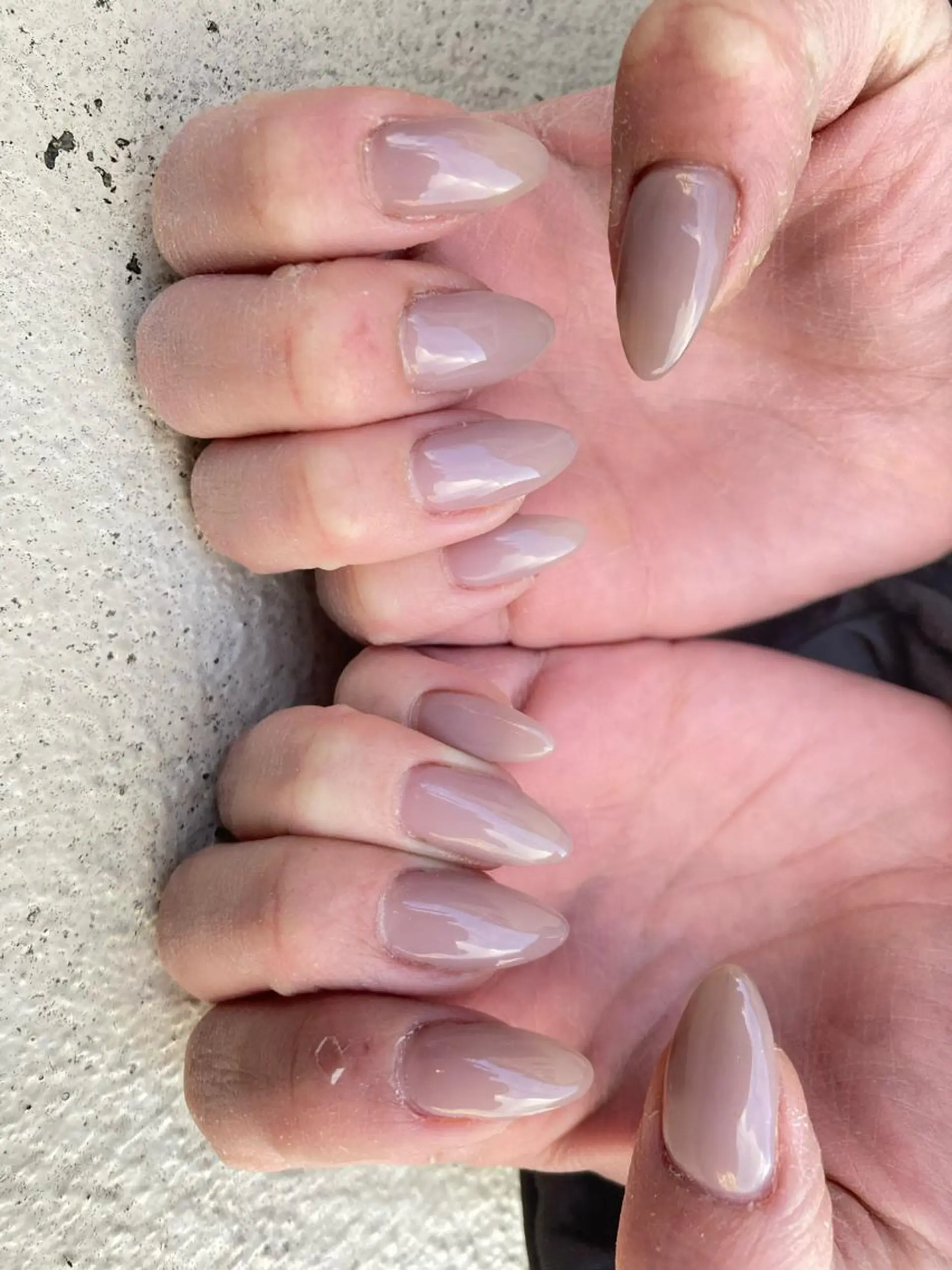 ミディアム ネイル ハンドネイル フットネイル ✴︎ Delightのネイルデザイン