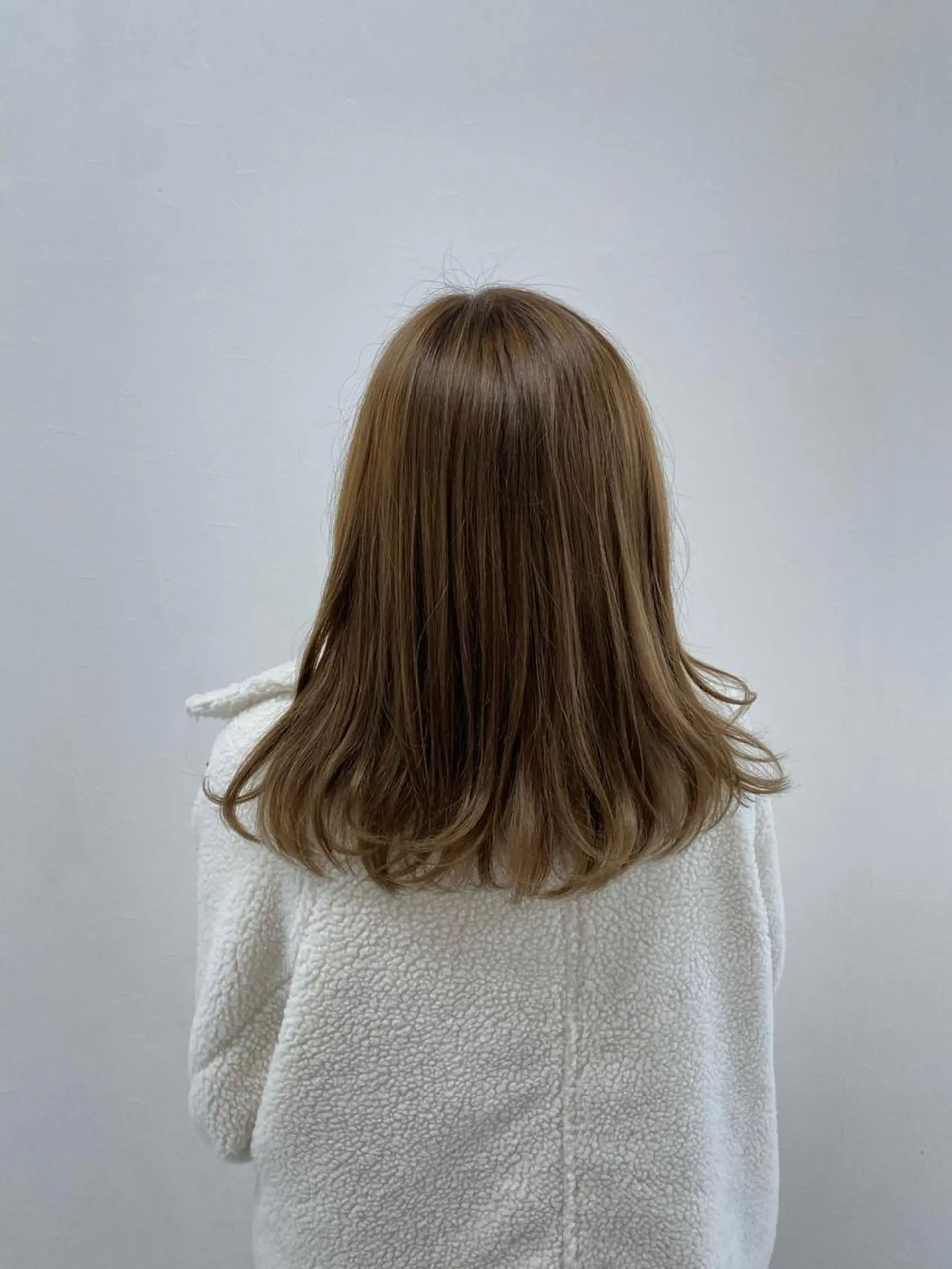 セミロング カット ヘアカラー トリートメント KAITOH ATSUSHIのヘアスタイル