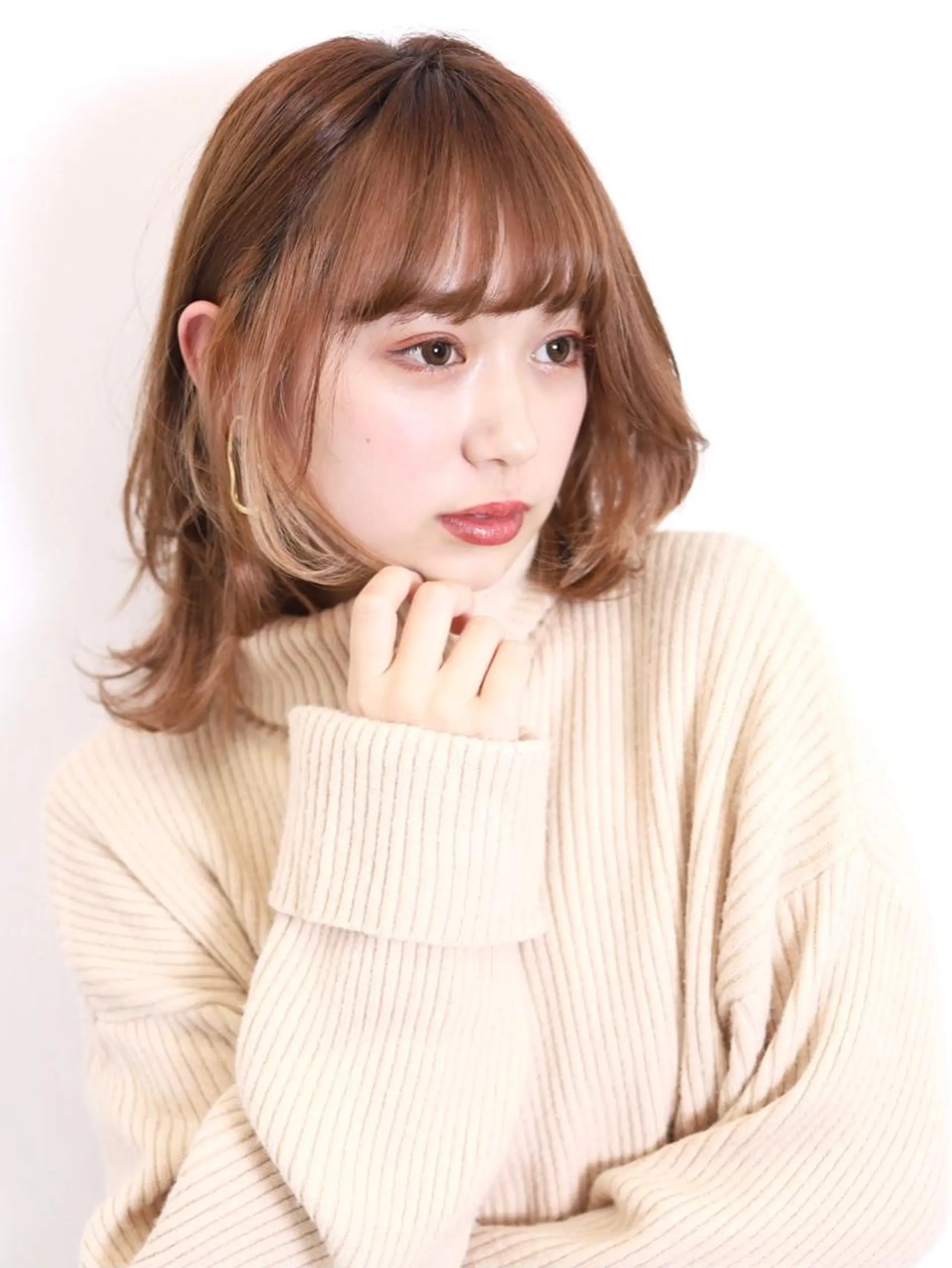 ミディアム レイヤーカット ウルフカット W/LIBERTY 🌸鶴岡優のヘアスタイル