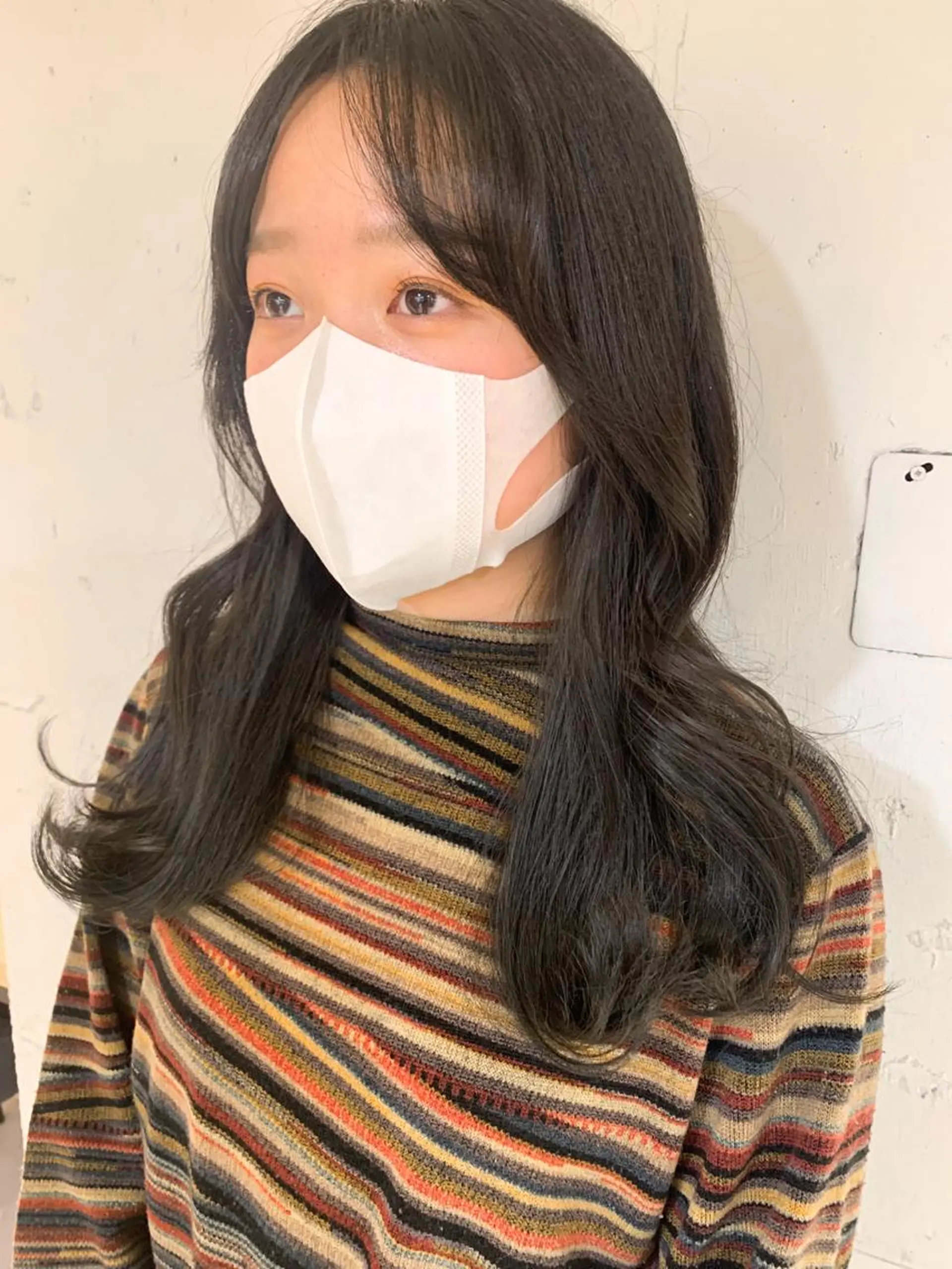 ミディアム カラー ヘアアレンジ ワンホンヘア yuka .のヘアスタイル