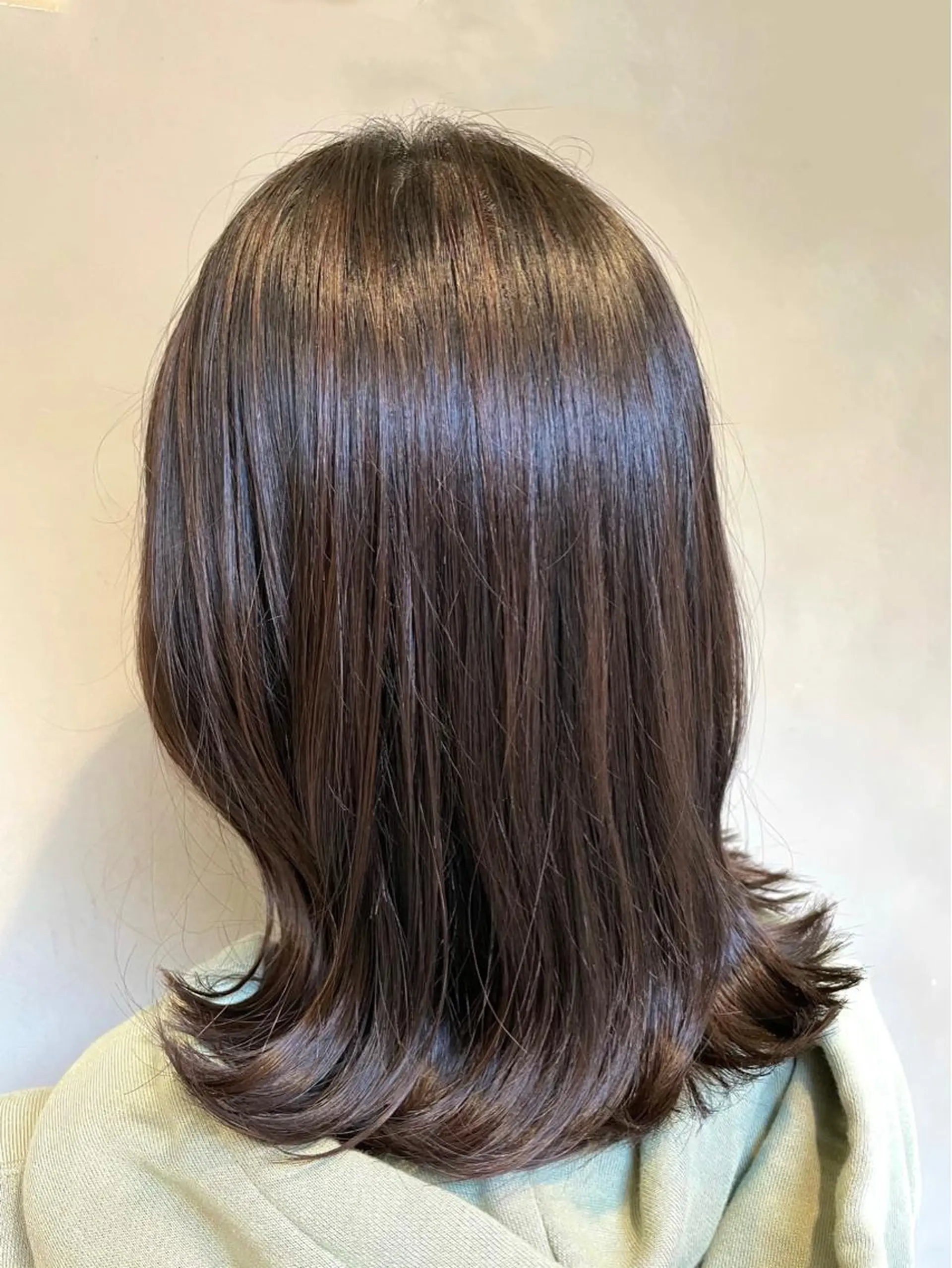 ミディアム カラー ハイライトが 得意なニキです😊のヘアスタイル