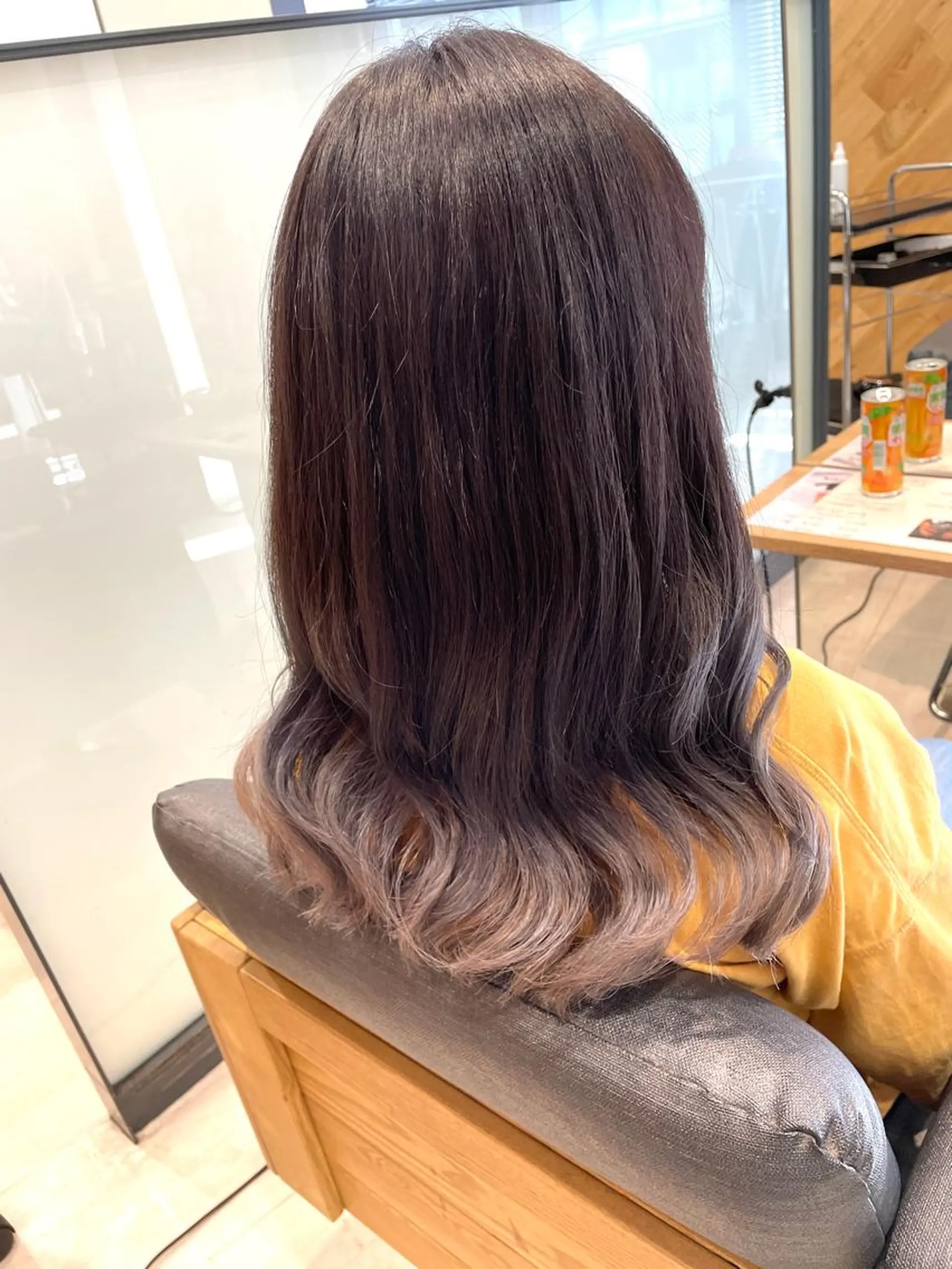 セミロング コトネ🫧 韓国風レイヤーカットのヘアスタイル