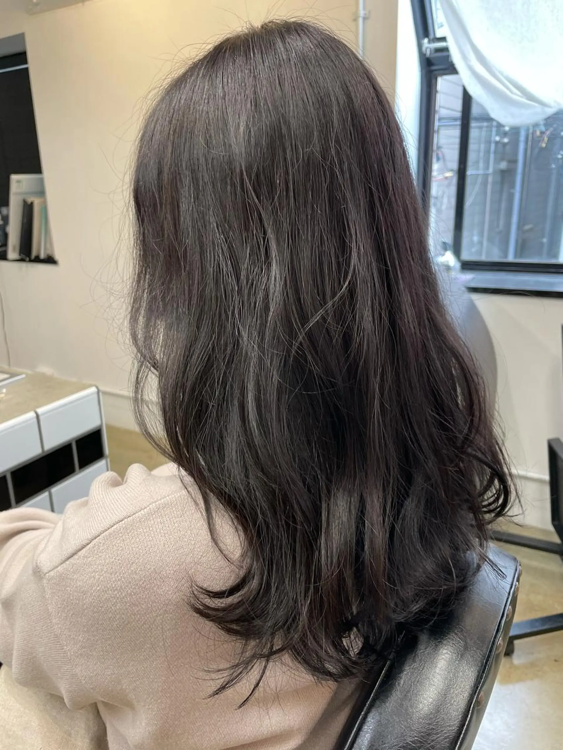 セミロング カラー 🌈本物の髪質改善 森田涼平のヘアスタイル