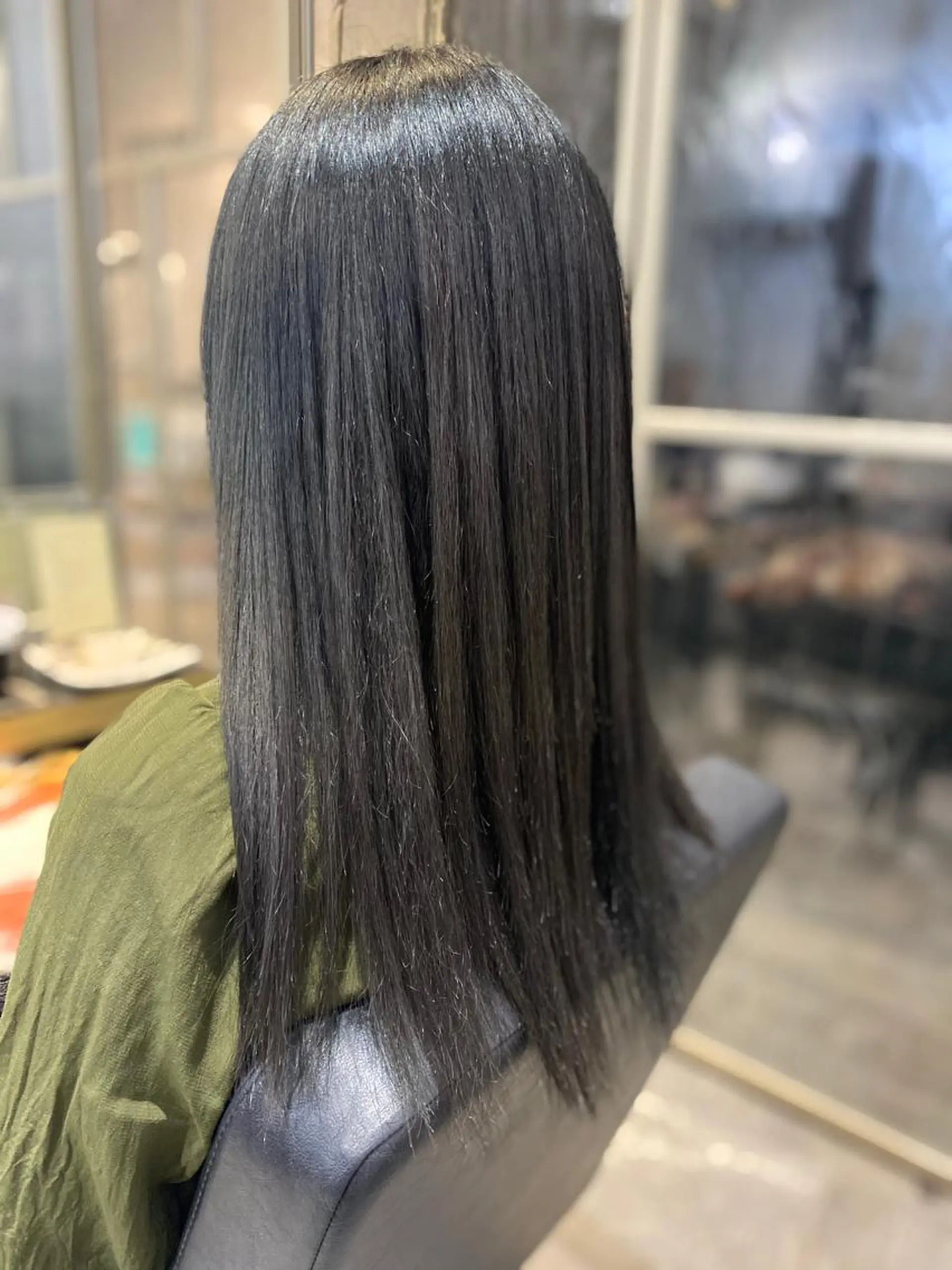 ロング 岩崎 恵実のヘアスタイル