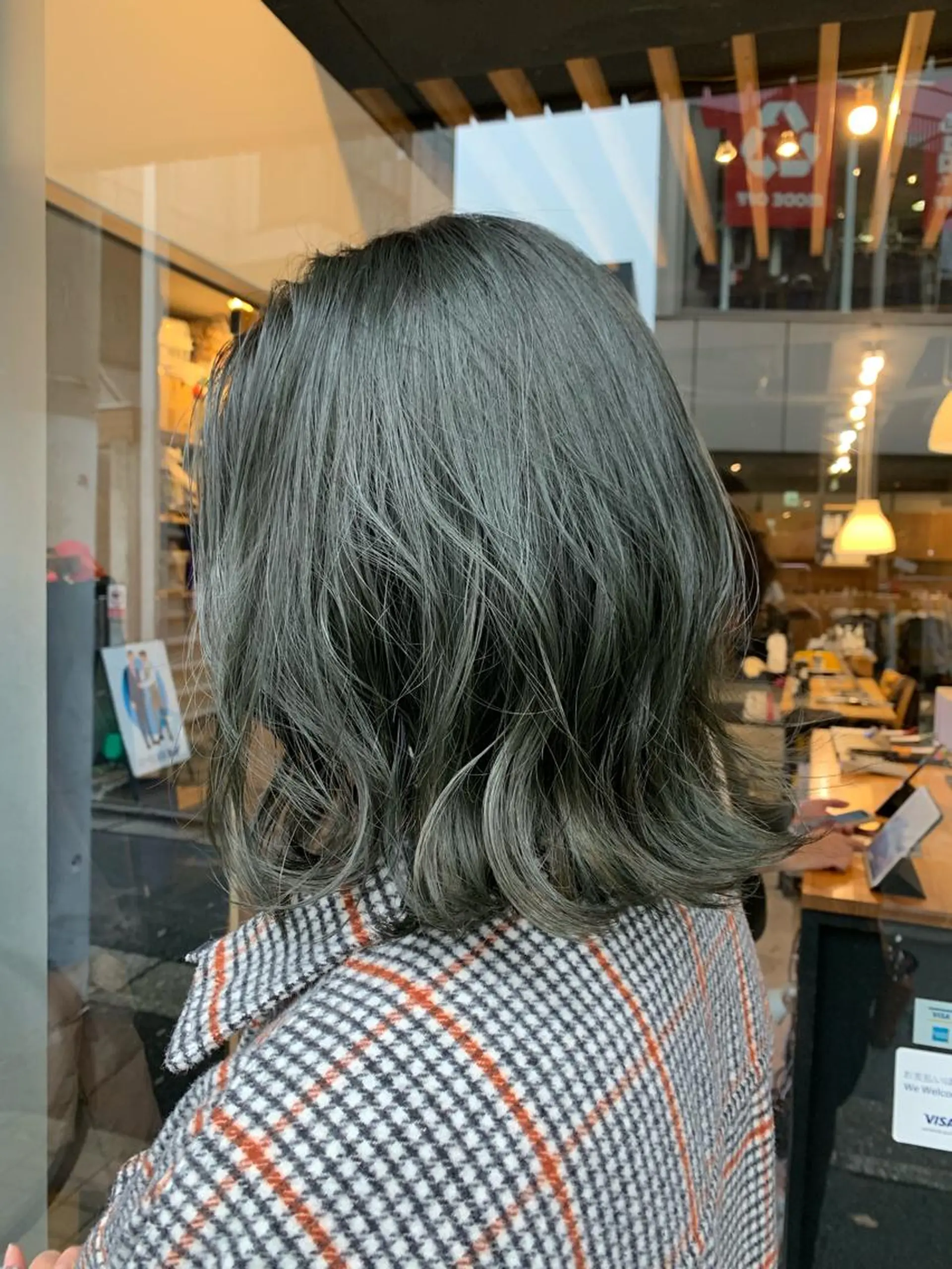 ミディアム アッシュ 髪質改善🌈 tomomiのヘアスタイル