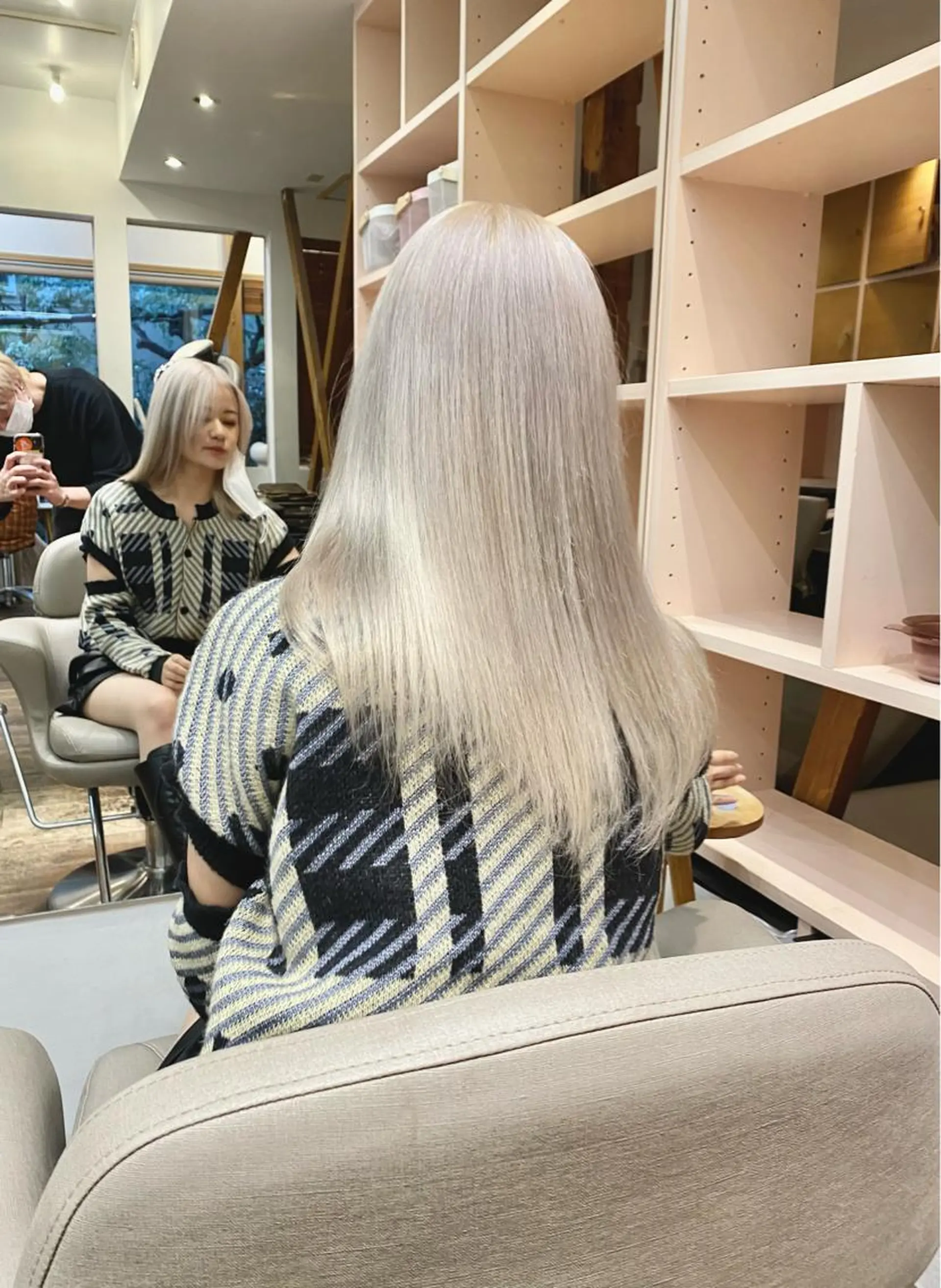 ロング カラー ハイトーン/デザイン hirokiのヘアスタイル