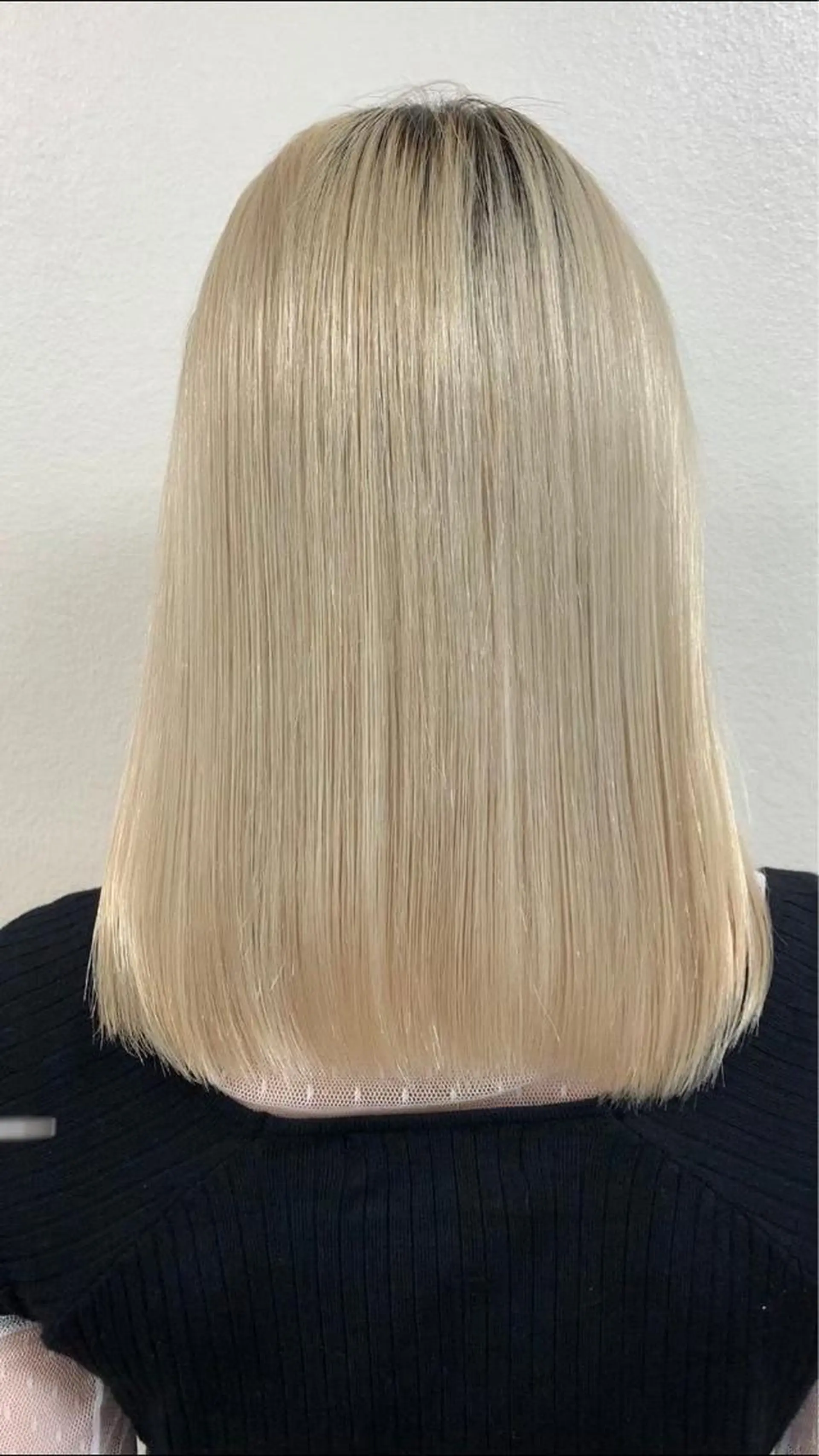 セミロング カラー ヘアアレンジ ハイトーンカラー ブリーチカラー 🩵MIZUKIのヘアスタイル