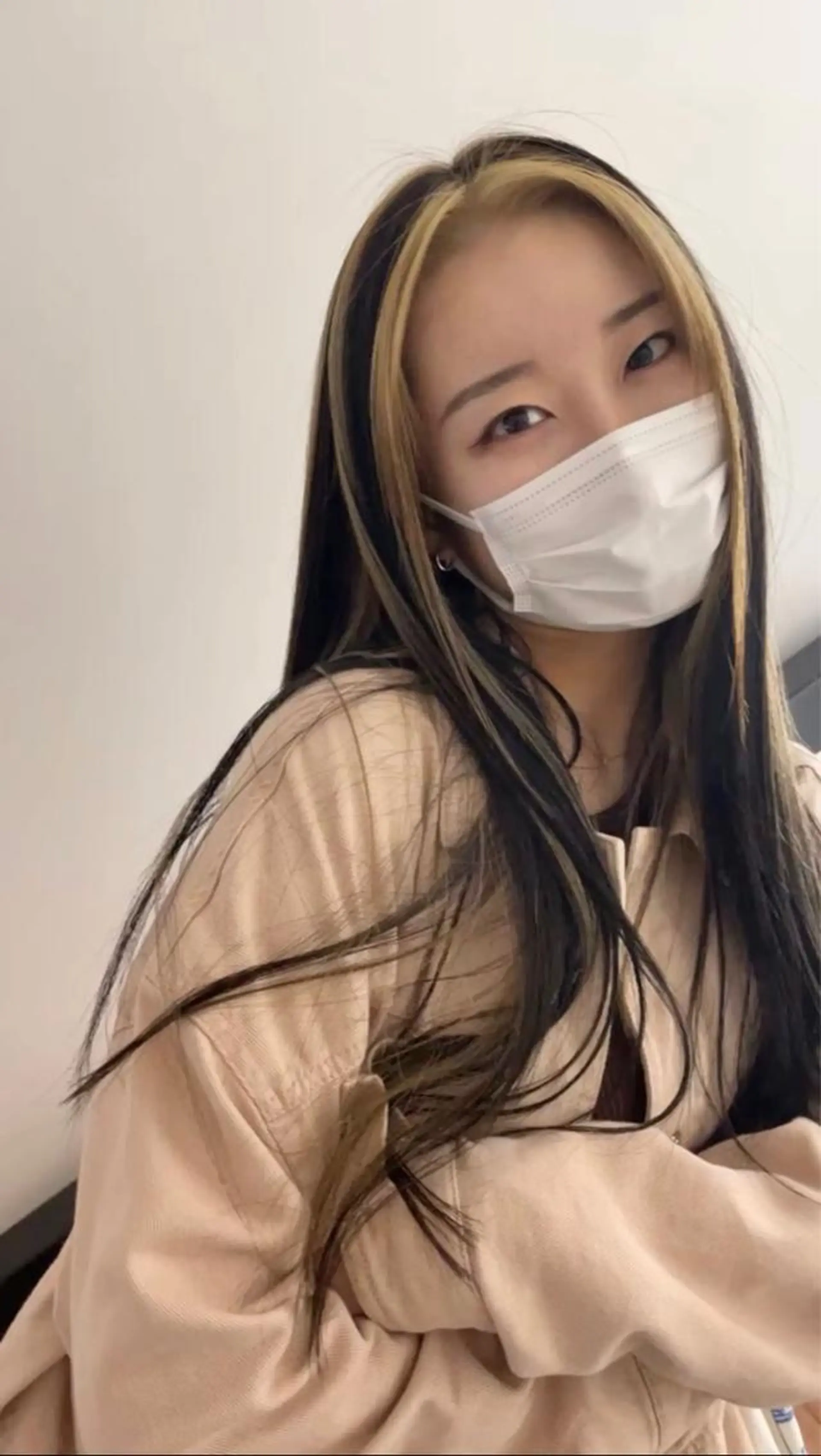 カラー ヘアカラー 🎀ボブ＋ハイトーン シュカ👶🏻のヘアスタイル