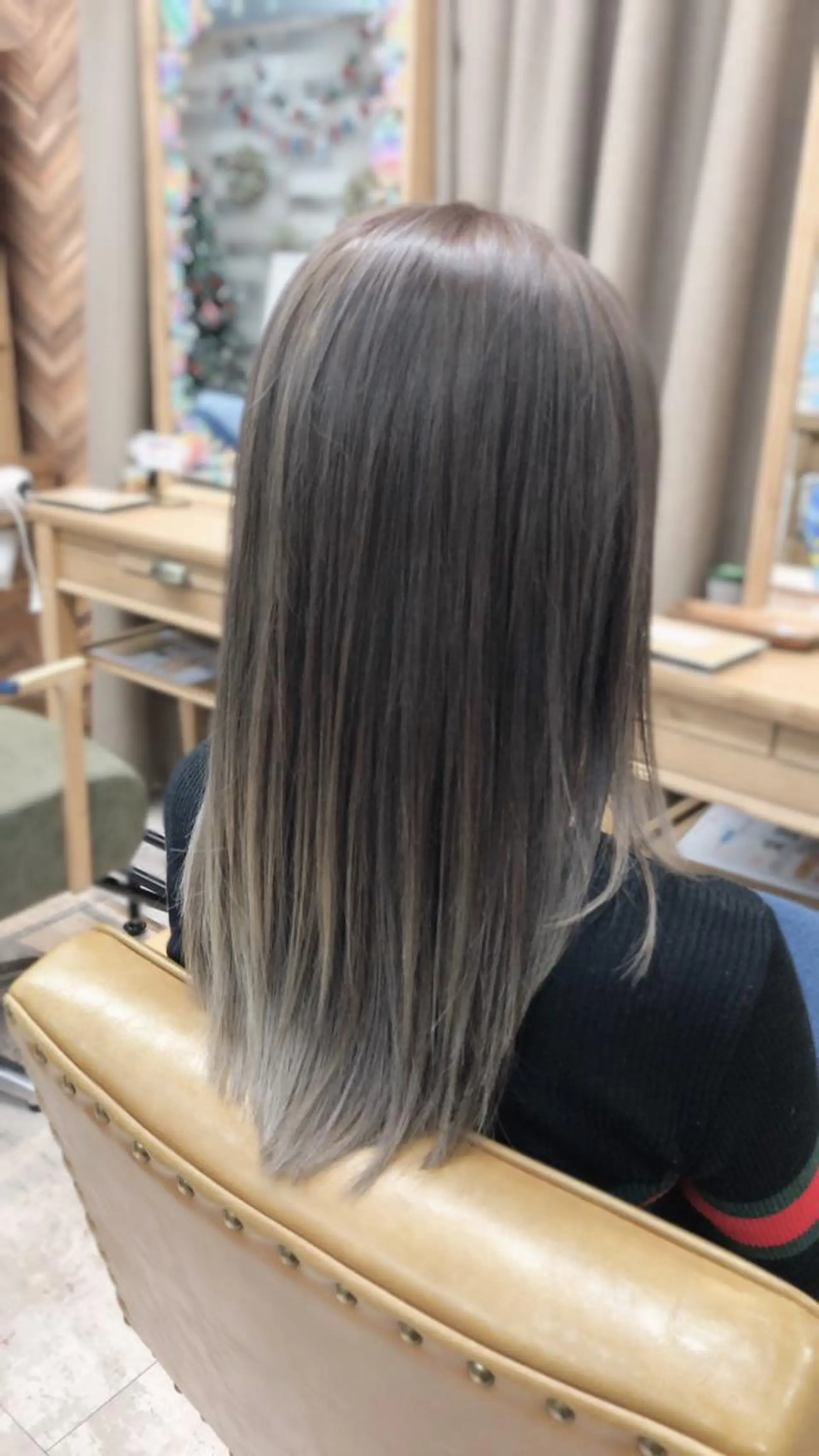 セミロング カラー 外国人風ヘア 🍔Mamiのヘアスタイル