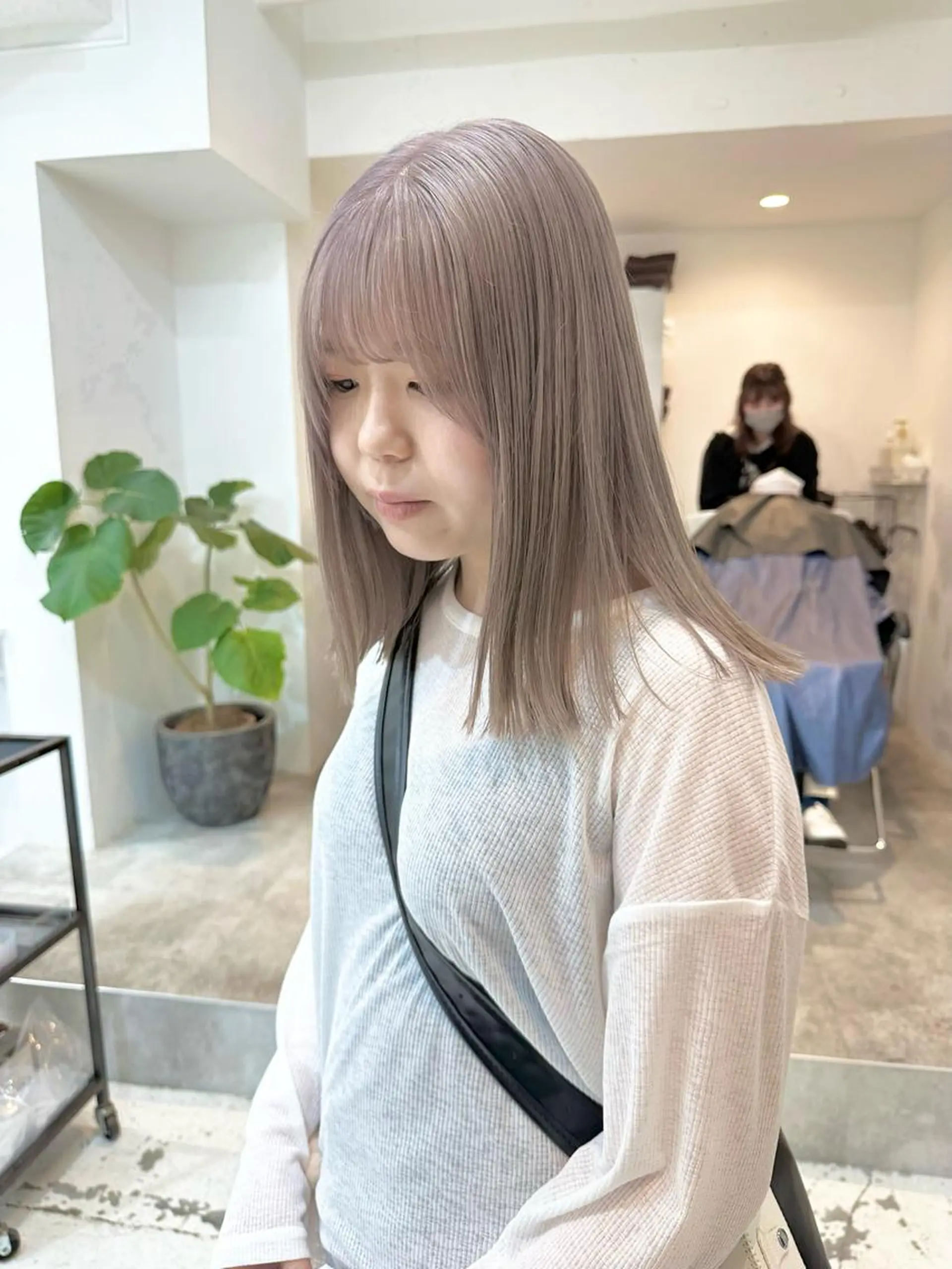 ミディアム カラー カット ヘアカラー トリートメント kai .のヘアスタイル