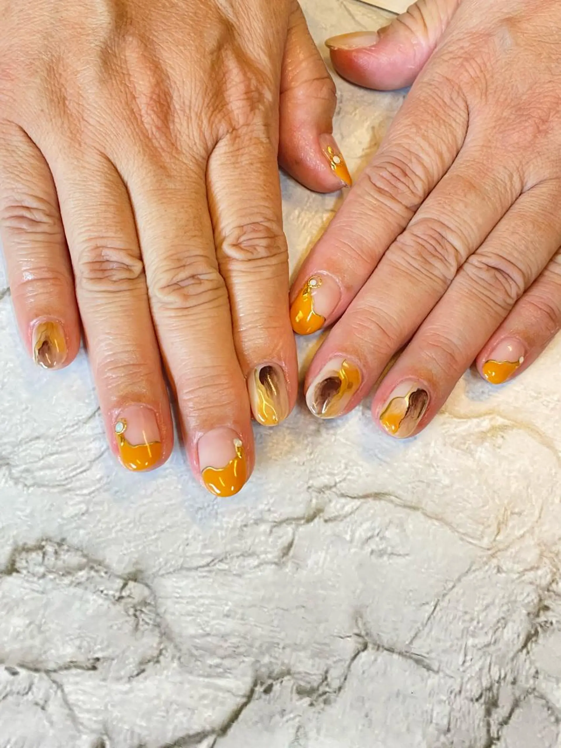 ネイル ニュアンスネイル ハンドネイル M nail はやまうららのネイルデザイン