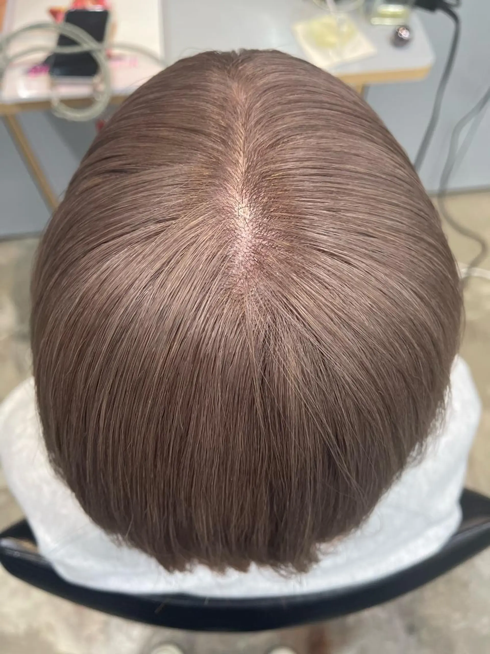 ショート カラー pole/apartment所属・💓パーマ，💗 レイヤーカットのヘアスタイル