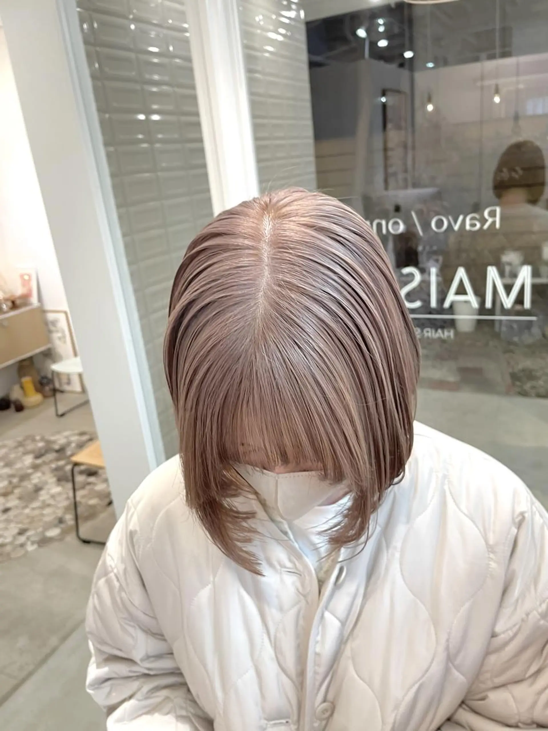 ミディアム カラー ベージュカラー ブリーチ ケアブリーチ ブリーチカラーが人気 onnuのヘアスタイル