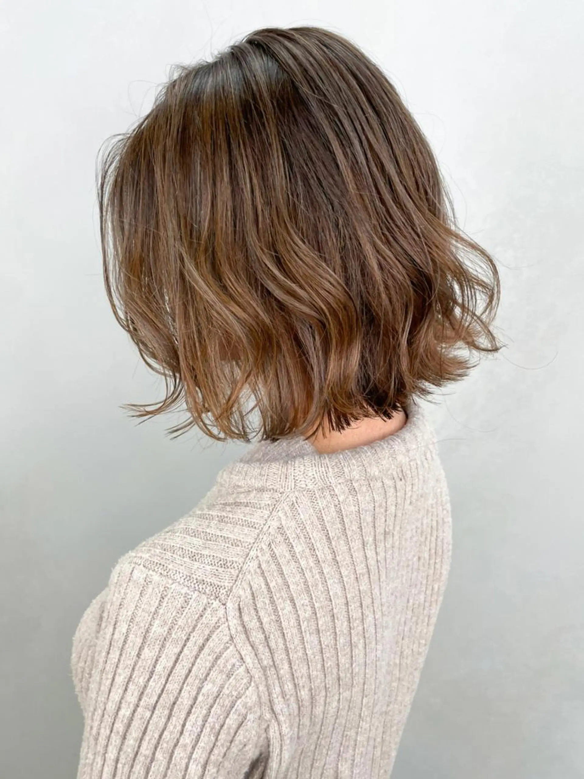 ミディアム カラー グラデーションカラー ハイライトカラー ハイライト カット ヘアカラー トリートメント ITbyALBUM 八王子店のヘアスタイル