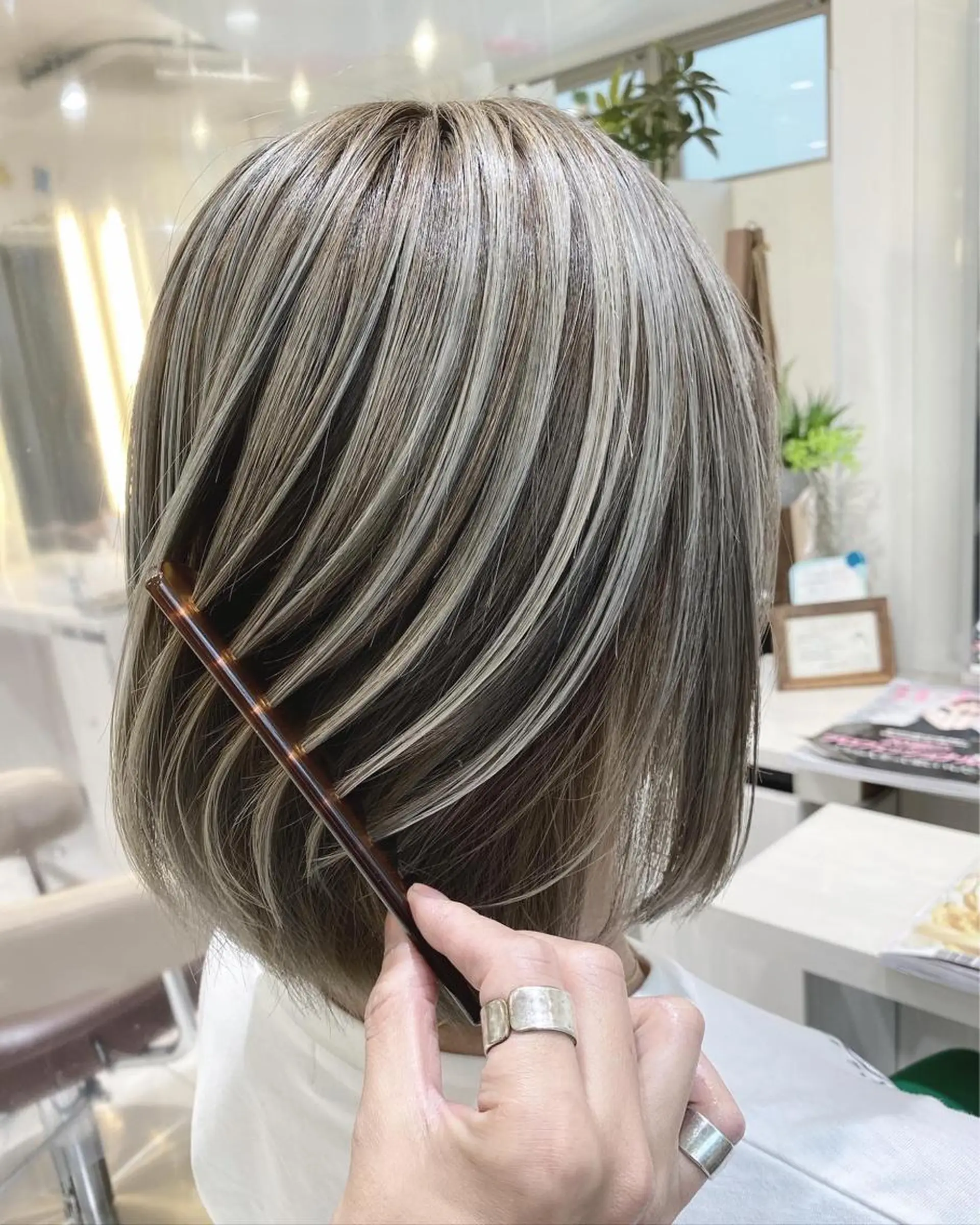 ミディアム カラー バレイヤージュ 髪質改善 レイヤーカット 山崎俊輔/髪質改善 /バレイヤージュのヘアスタイル