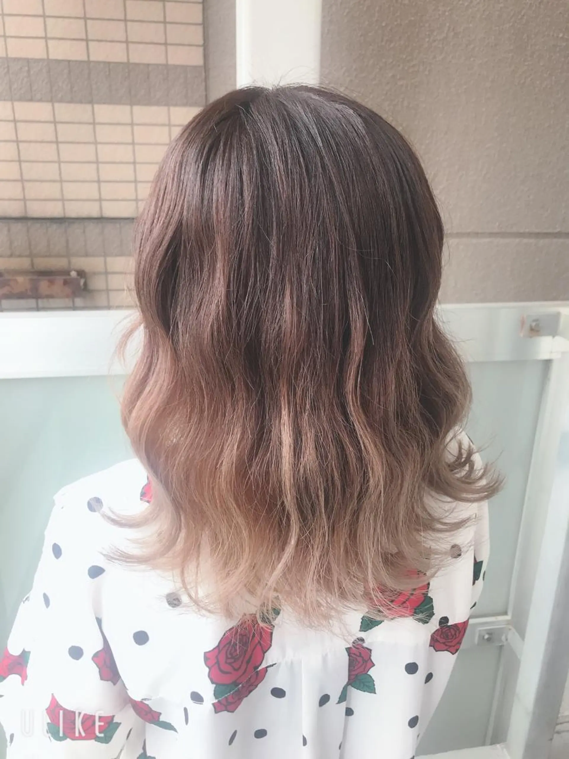 ミディアム カラー 岩谷/ブリーチ 🪽透明感カラーのヘアスタイル