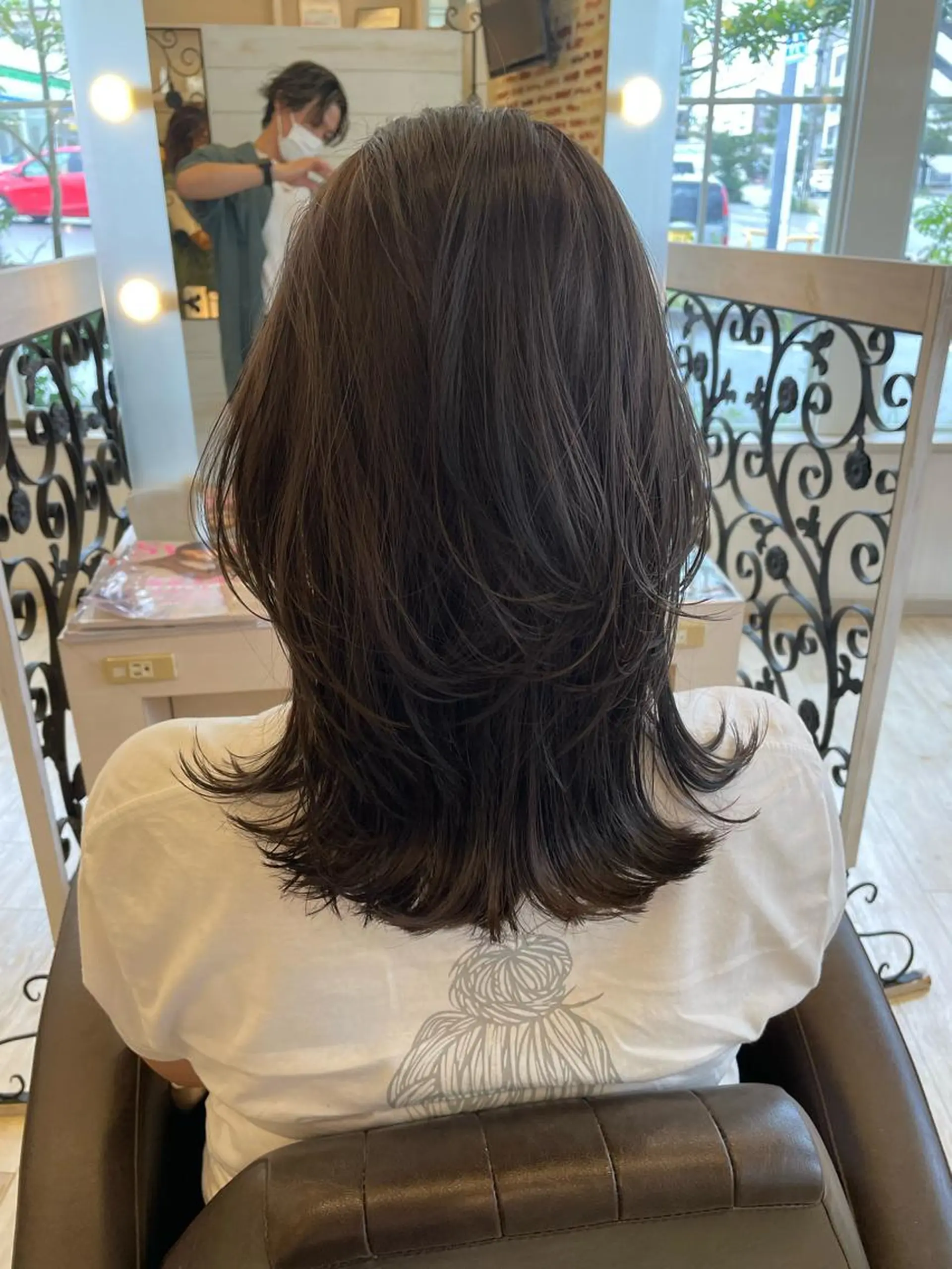 セミロング くびれヘア くびれレイヤー レイヤーカット 東恩納 誠のヘアスタイル