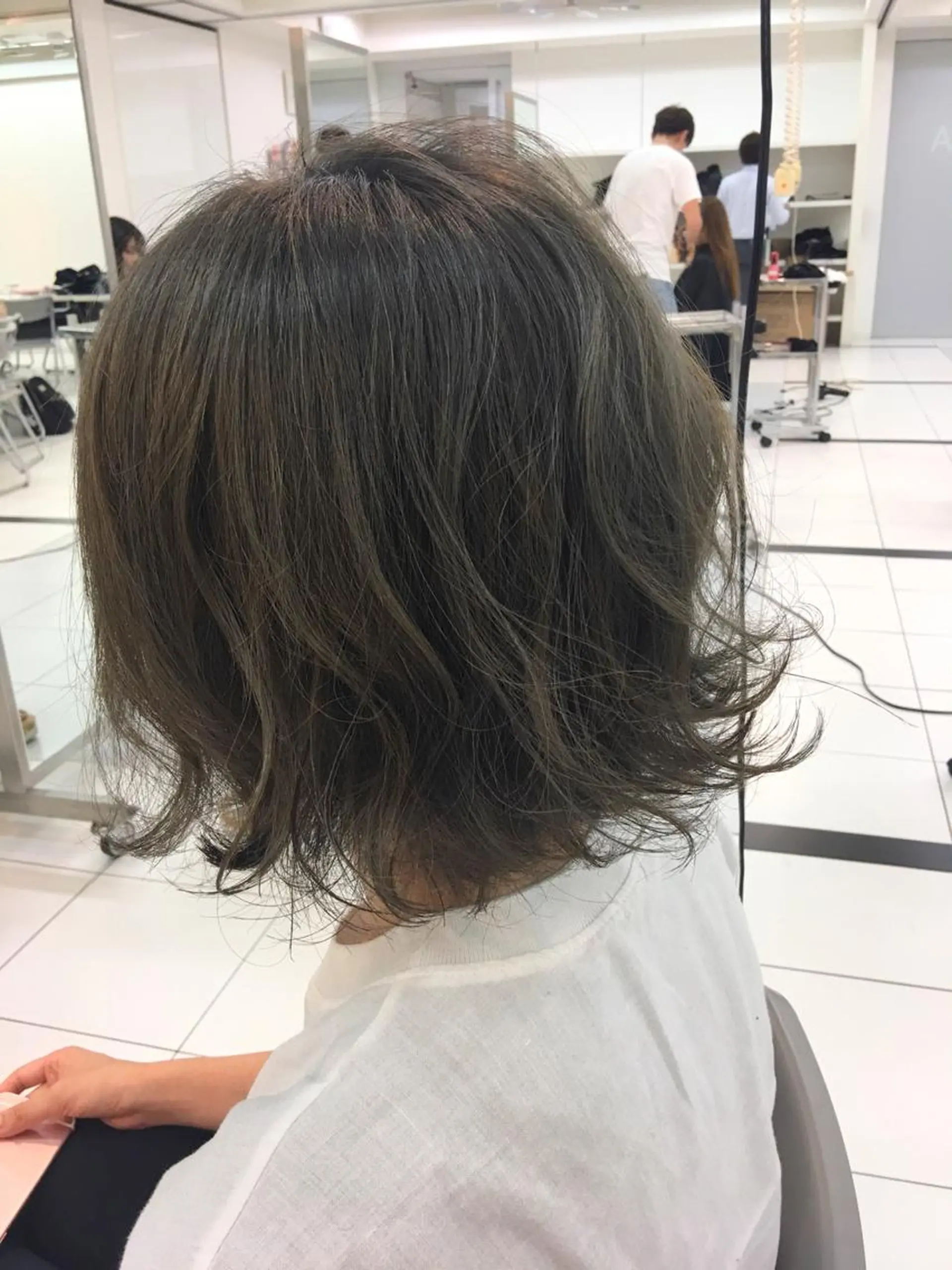 ミディアム カラー ダブルカラー 骨格肌色 似合わせ/YUKAのヘアスタイル