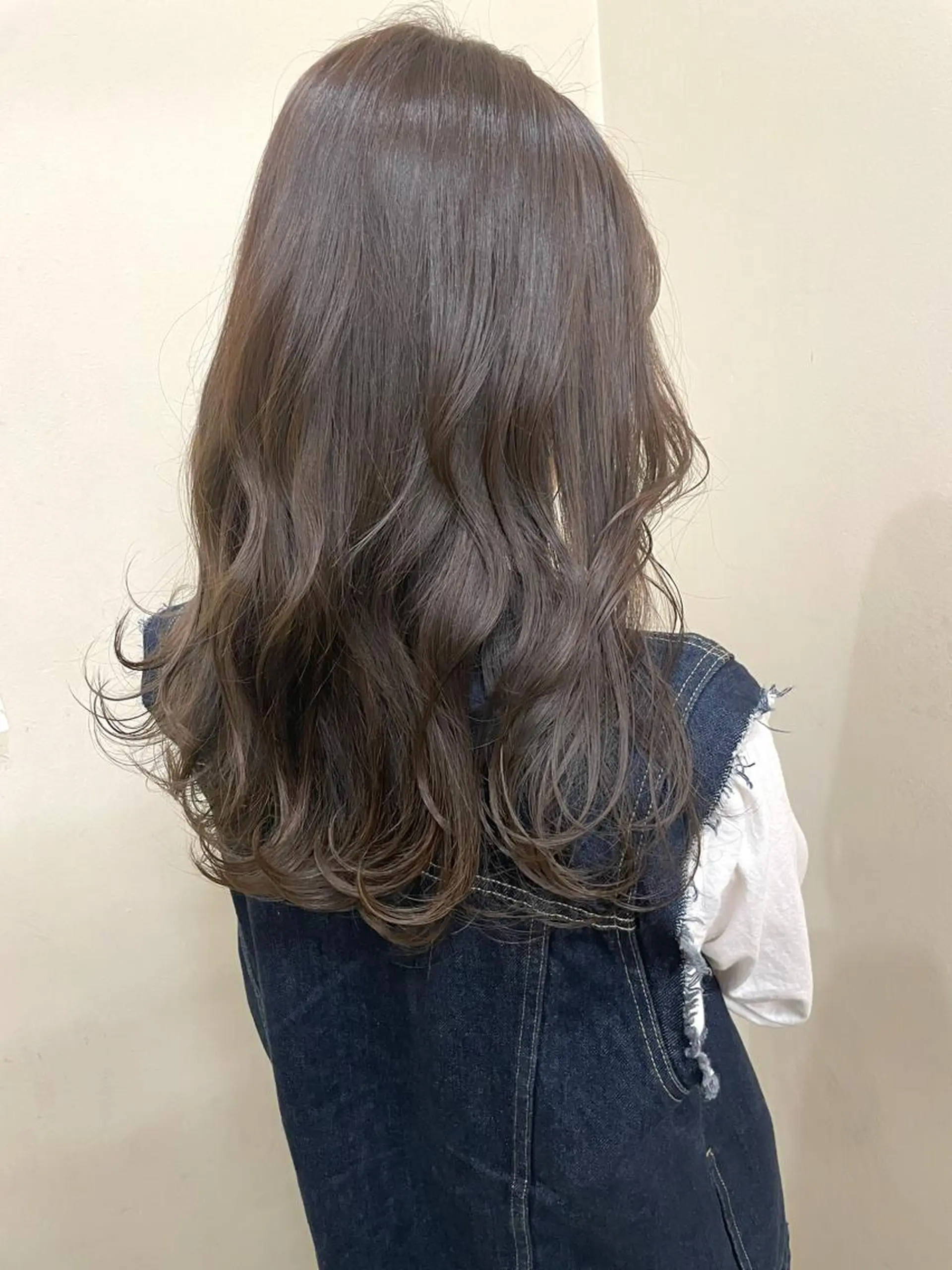 ミディアム カラー ayaka 髪質改善レイヤーのヘアスタイル