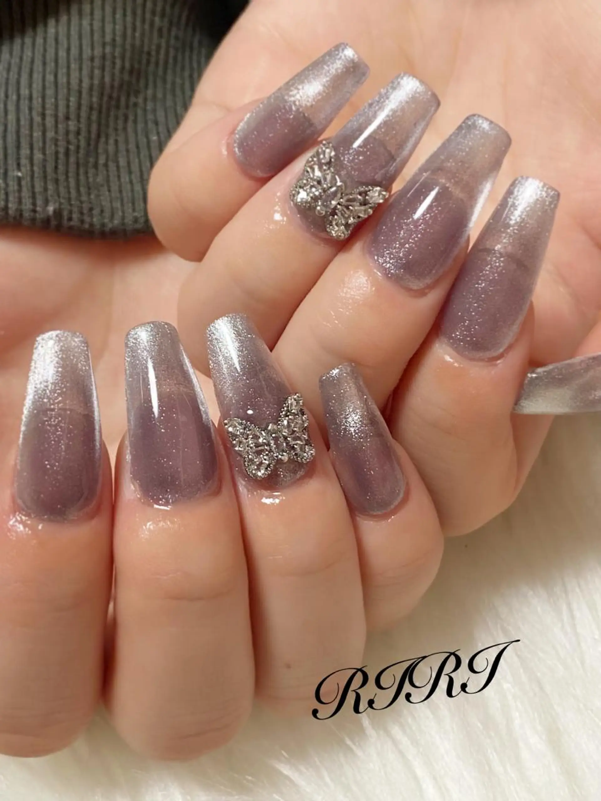 ネイル マグネットネイル ハンドネイル riri オーナーのネイルデザイン