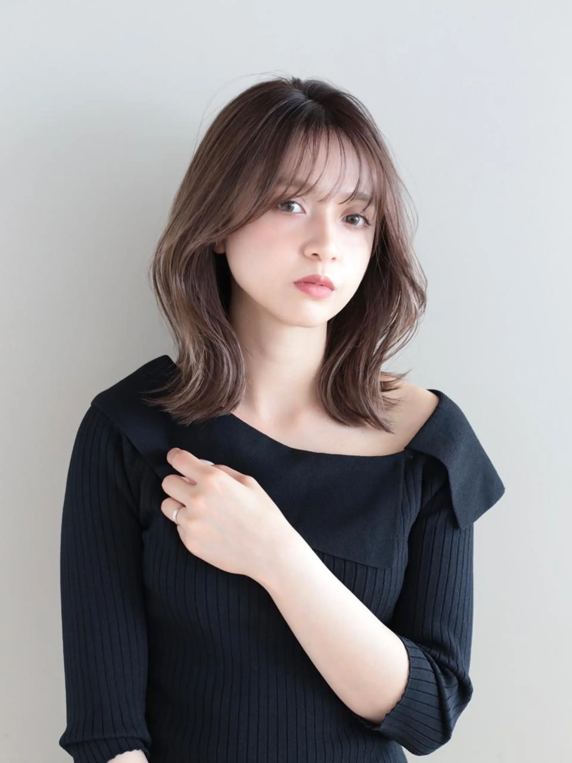 ミディアム カラー 佐藤 悠衣/透明感 カラー/似合わせ前髪のヘアスタイル