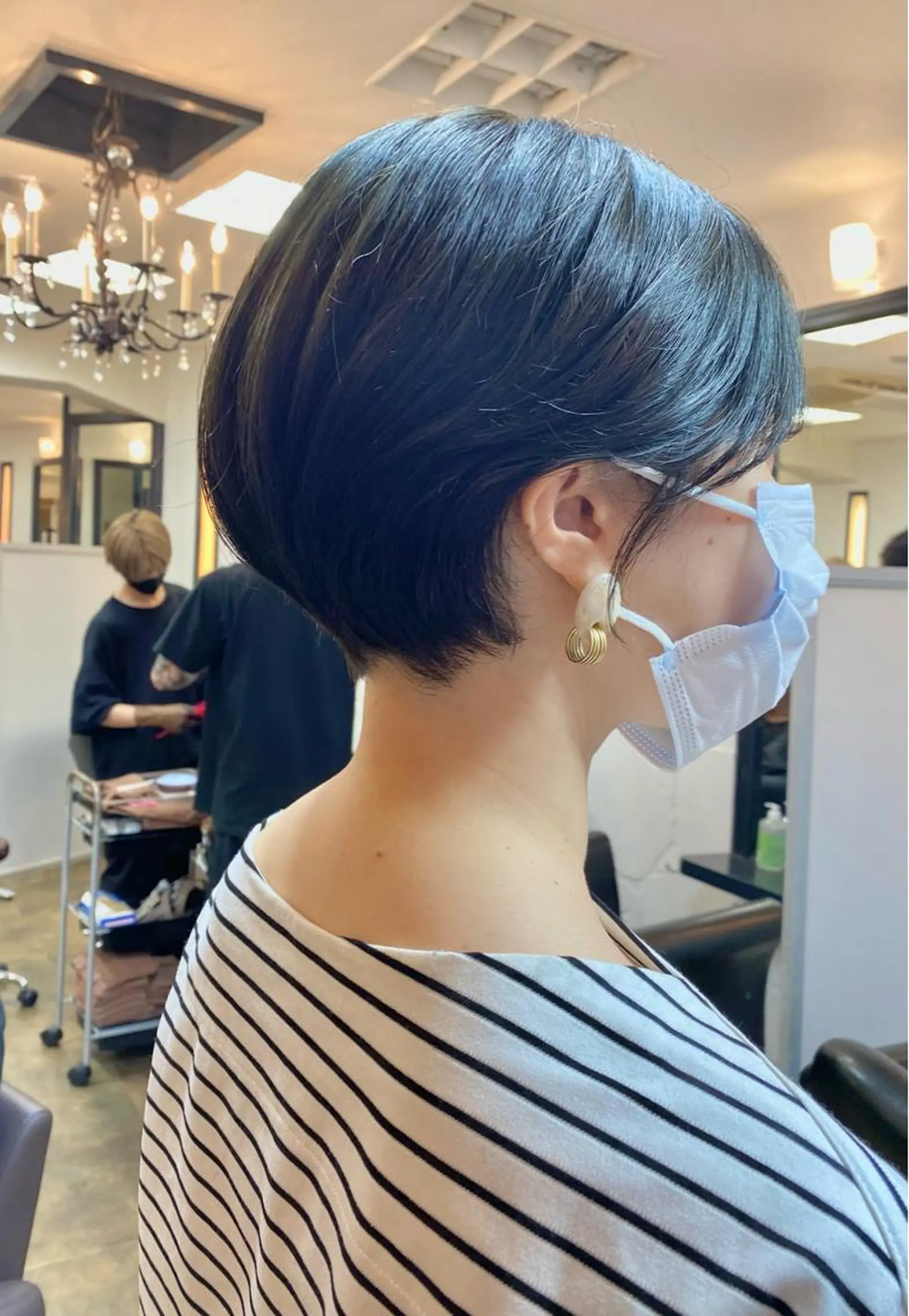 ショート カラー ハンサムショート オリーブカラー ショートヘア カット ヘアカラー トリートメント ボブ/縮毛矯正/ レイヤー/塚田のヘアスタイル