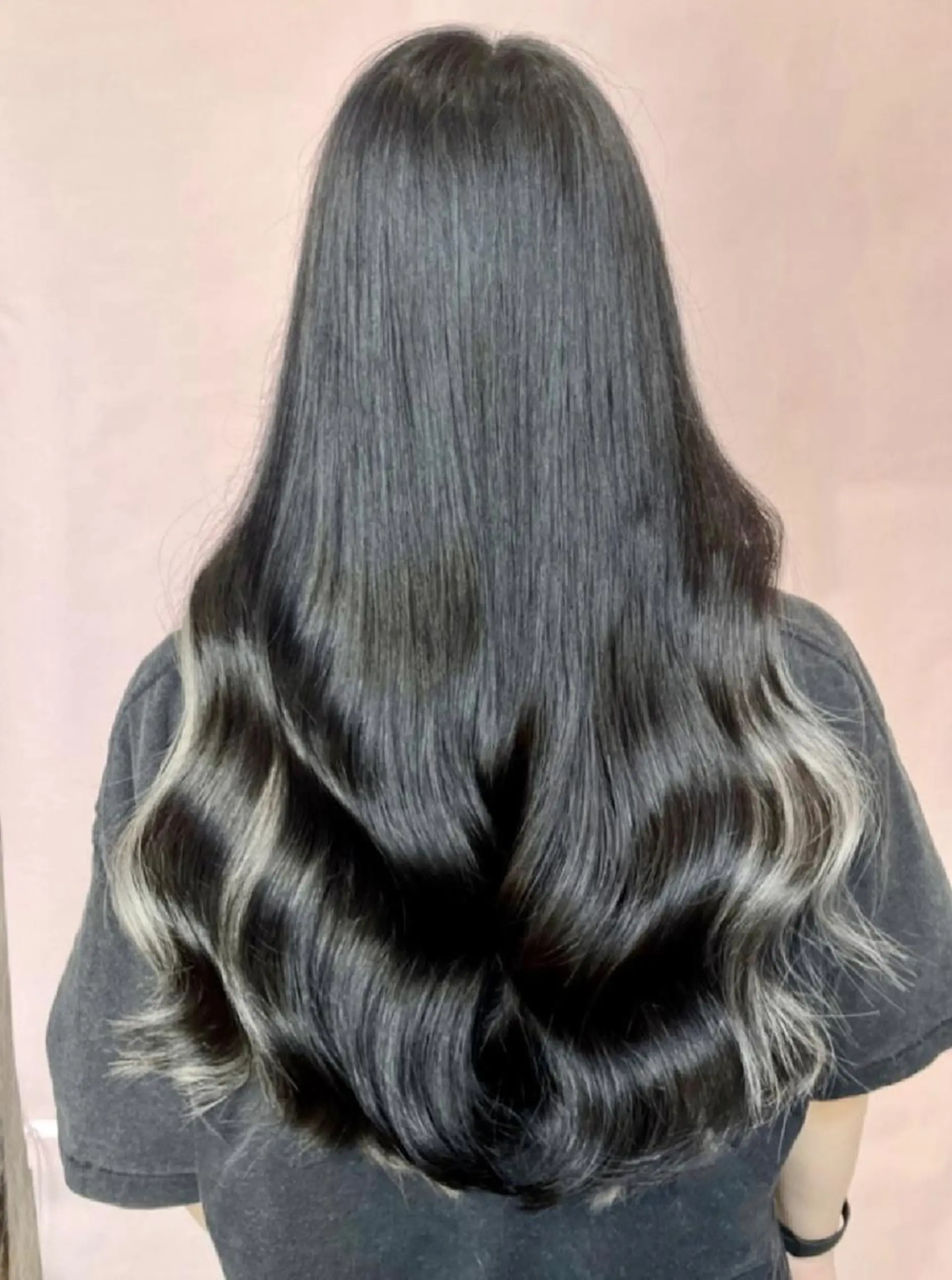 ロング 大阪レミーエクステ チビ編み込みのヘアスタイル