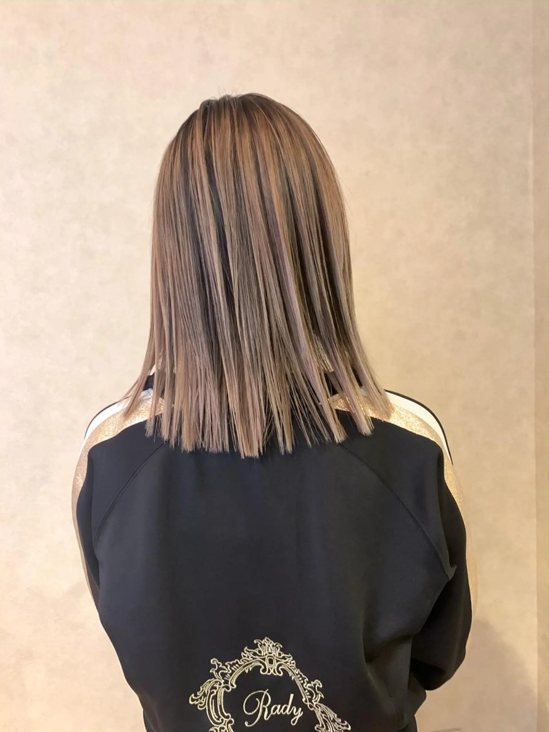 ミディアム ハイライト Lit所属・Lit.豊橋 夏目のヘアスタイル