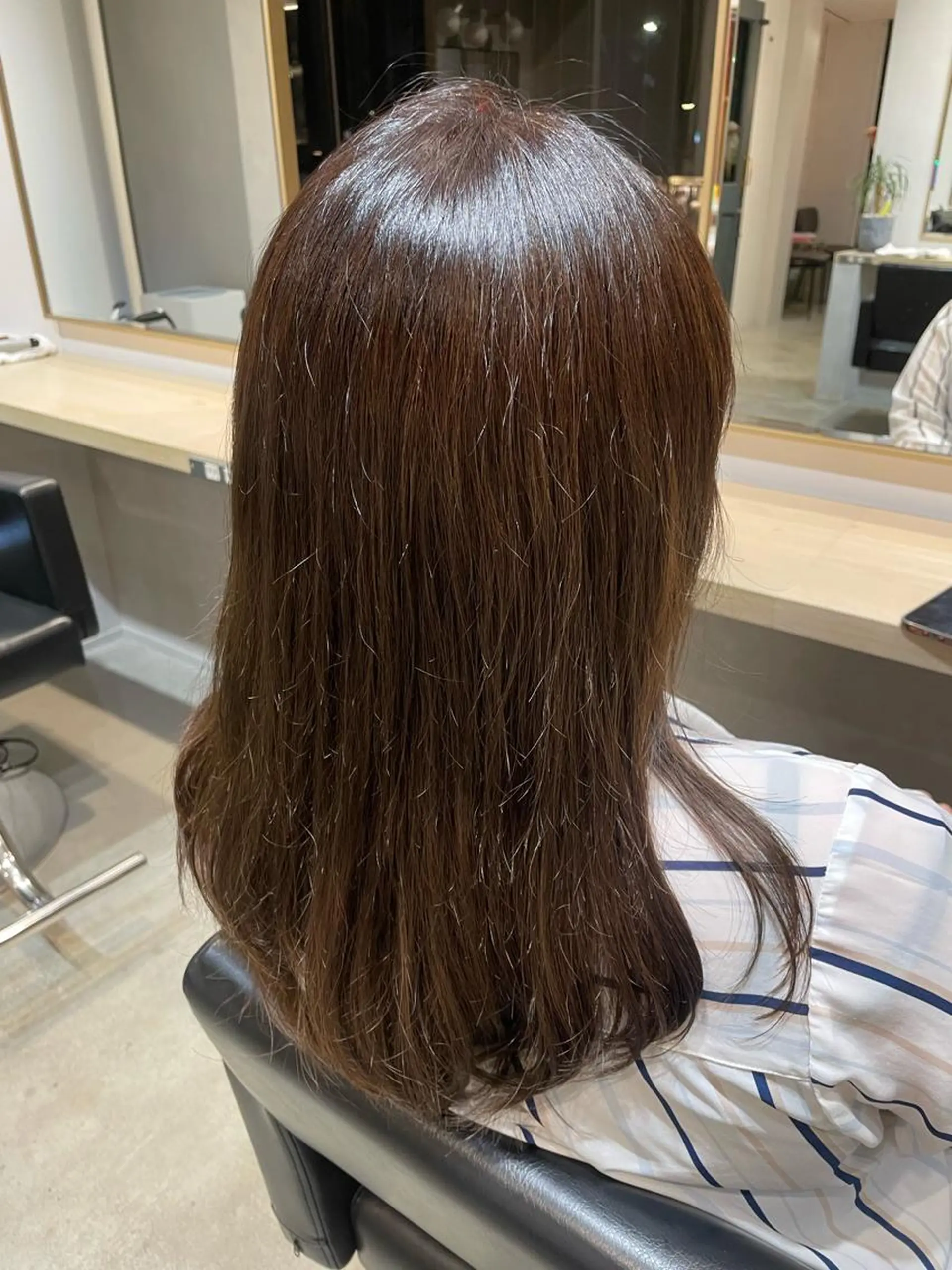 セミロング カラー レイヤー♡ 石川優奈のヘアスタイル