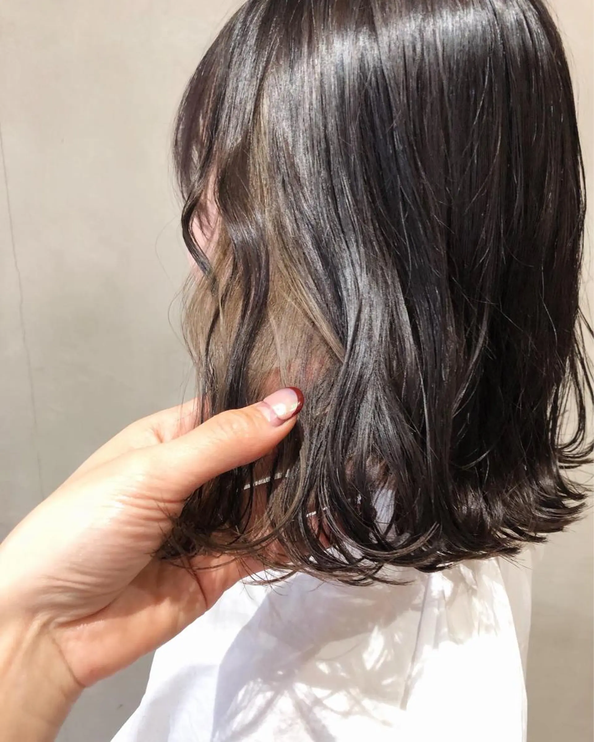 ミディアム カラー ヘアアレンジ ベージュカラー インナーカラー カット ヘアカラー トリートメント 酸性縮毛矯正🧴韓国 レイヤー/髪質改善のヘアスタイル