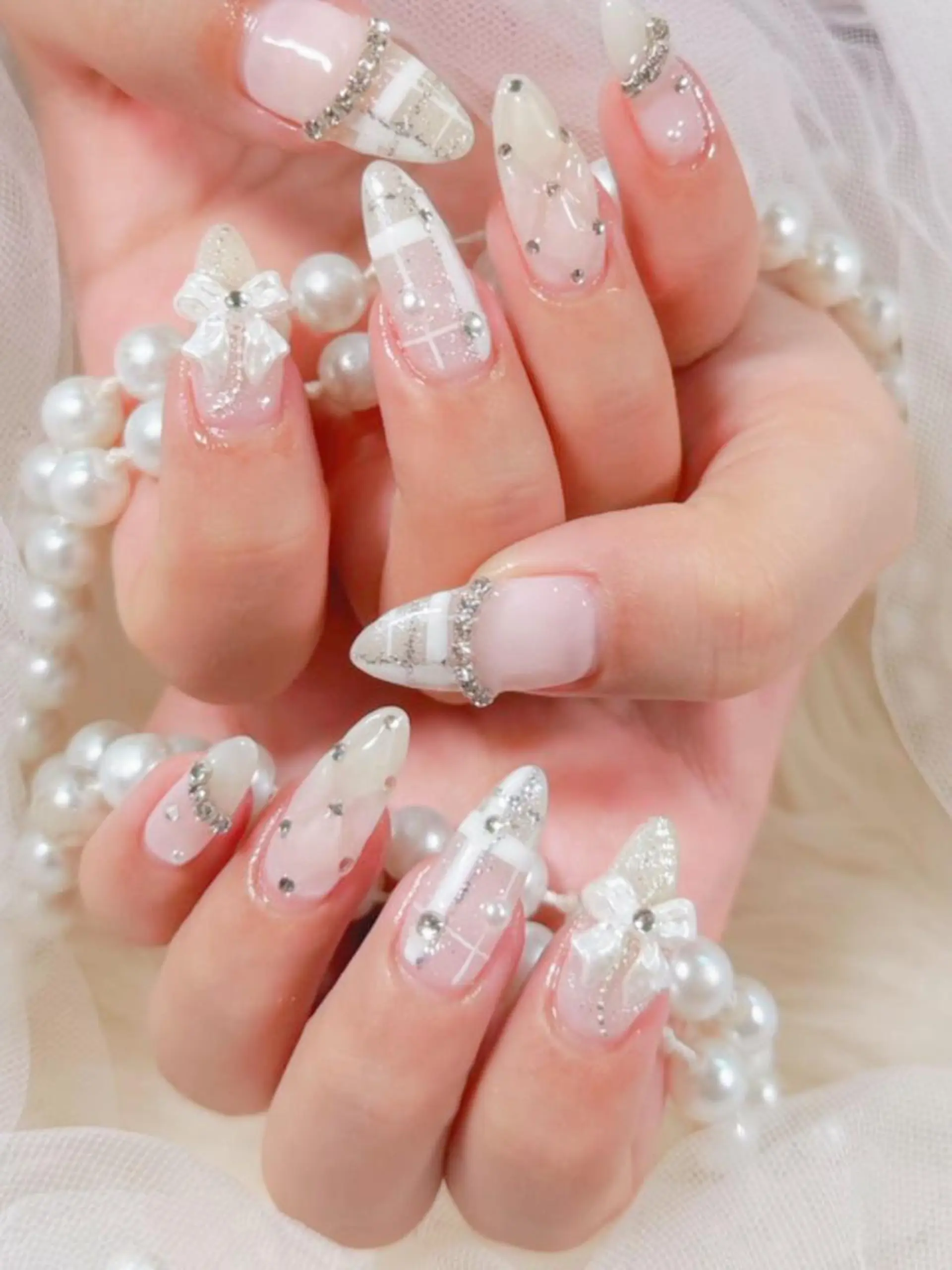 セミロング ハンドネイル Hanaai 新大久保店　あすかのネイルデザイン