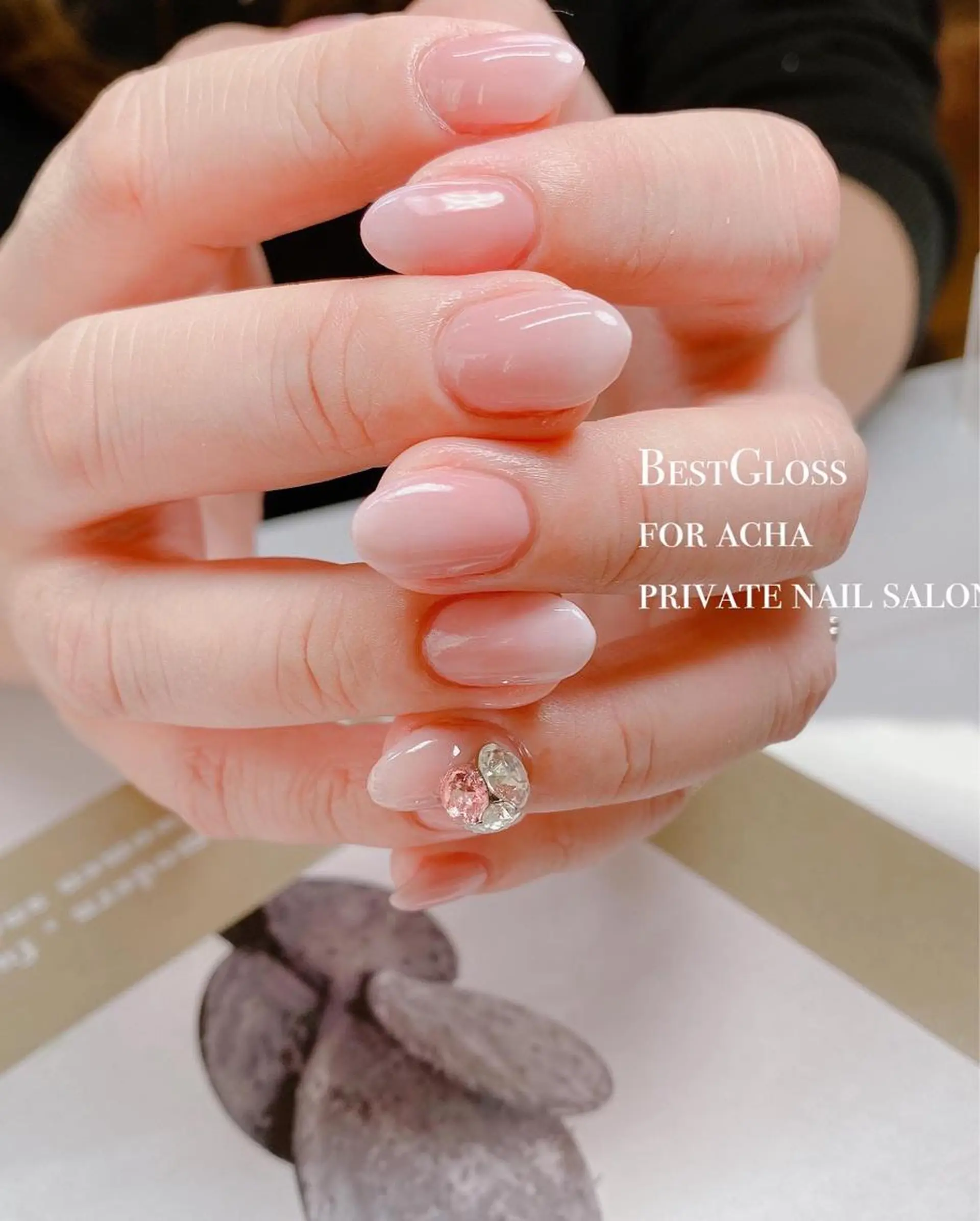 ネイル ストーンネイル 足立区竹ノ塚 BestGlossのネイルデザイン