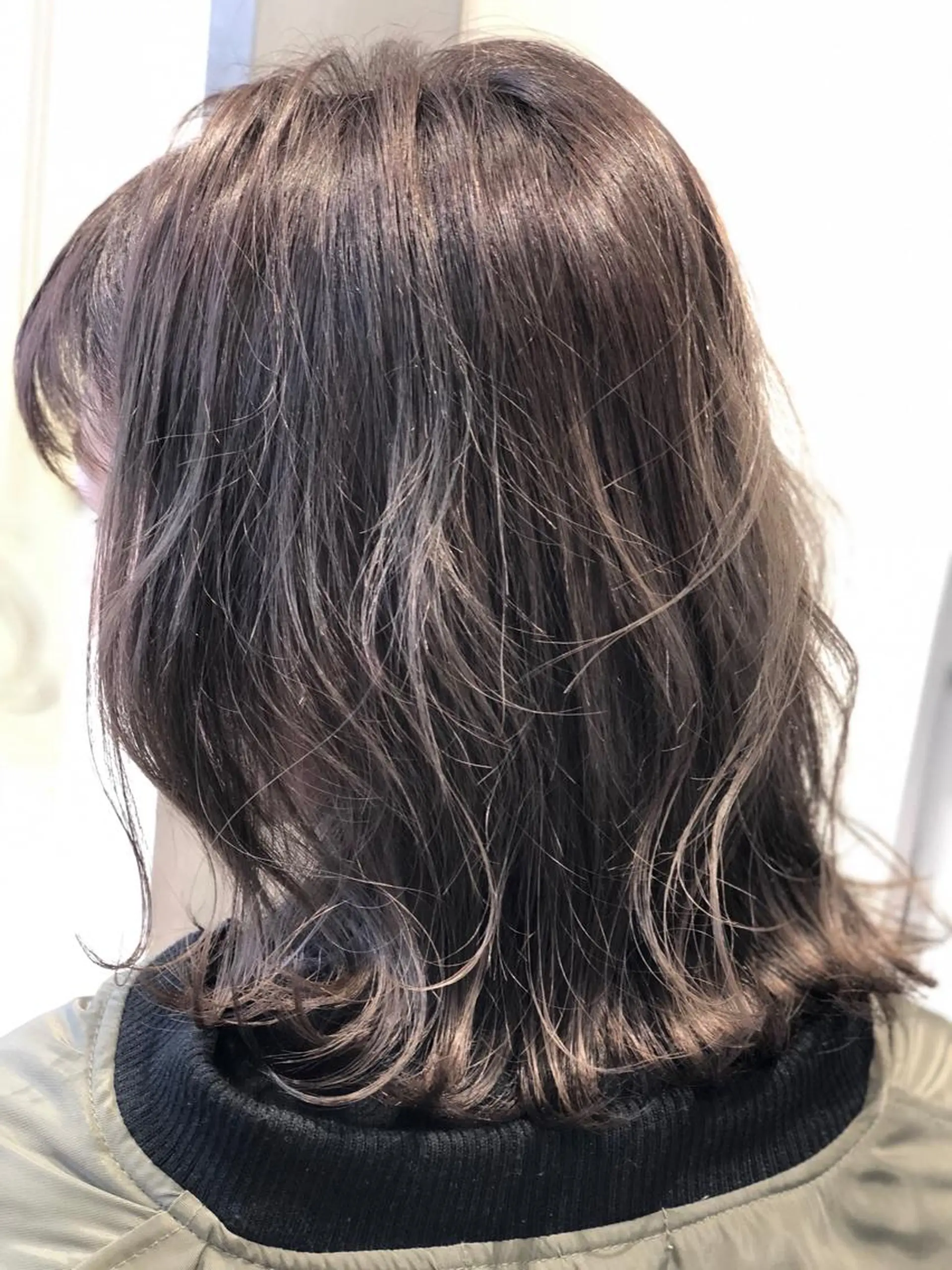 ショート カラー グレージュ 店長 小池アキトのヘアスタイル