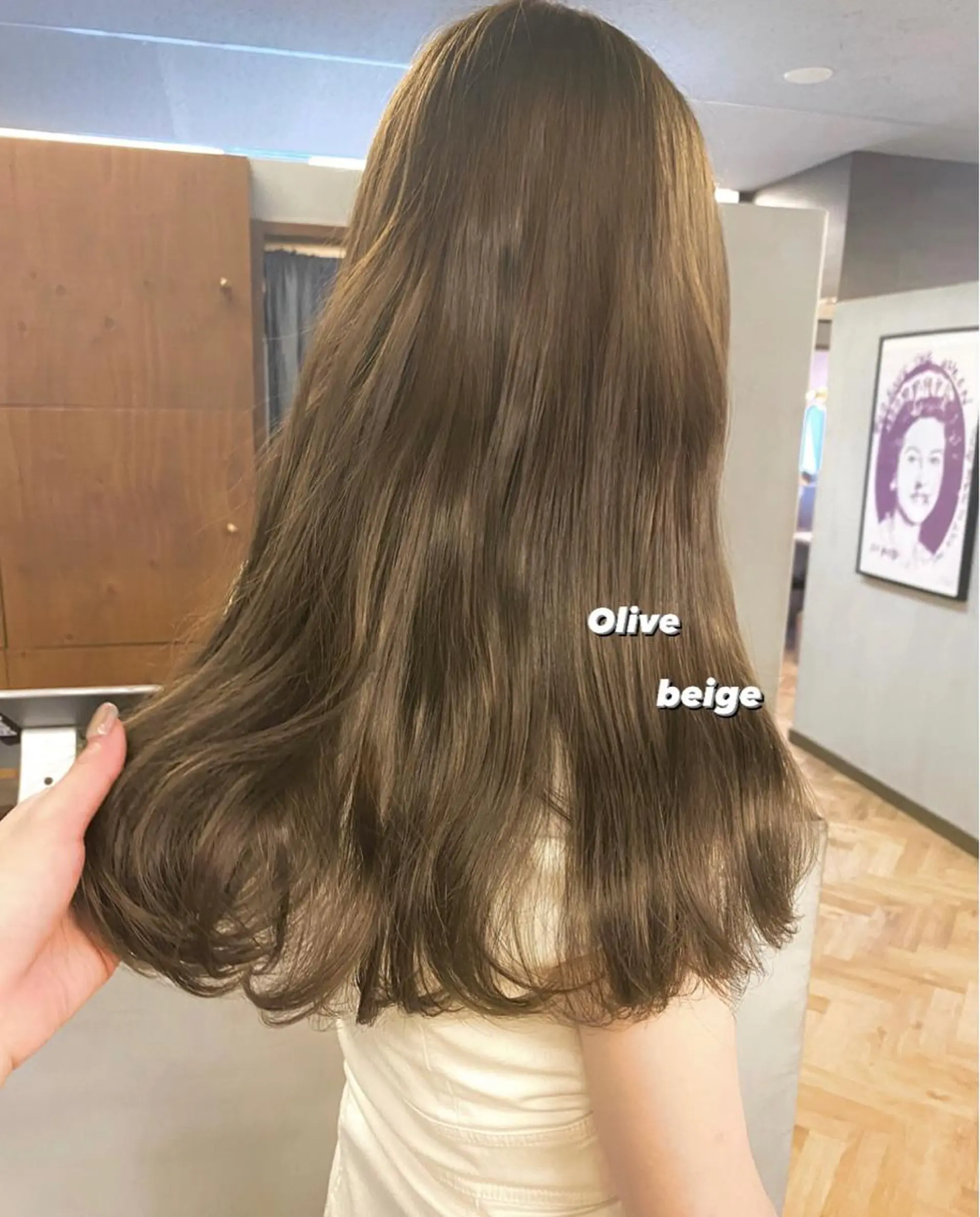 ロング カラー パーマ ヘアアレンジ メンズ キッズ ネイル マツエク・マツパ ベージュカラー オリーブベージュ 前川 朋香のヘアスタイル